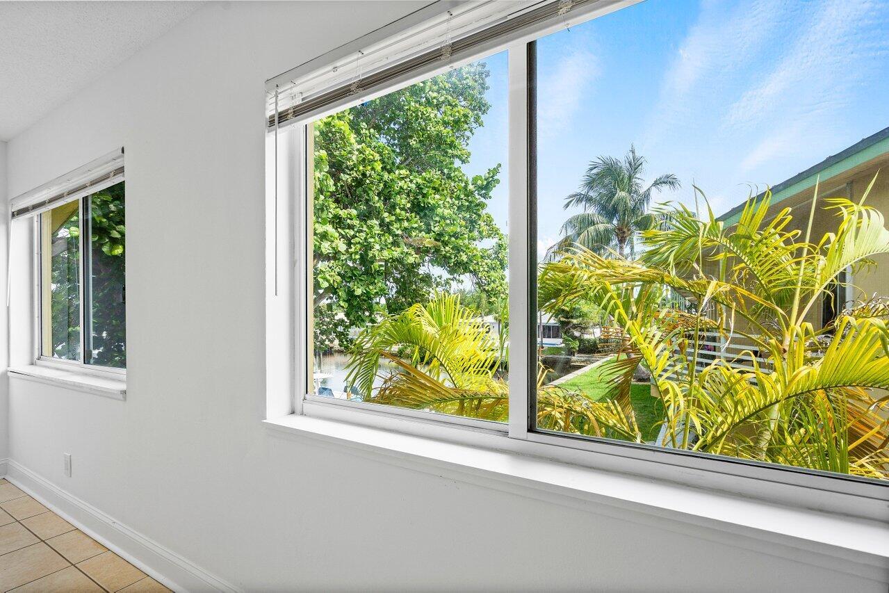 391 SE 19th Avenue 8