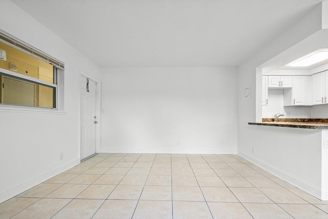 391 SE 19th Avenue 8