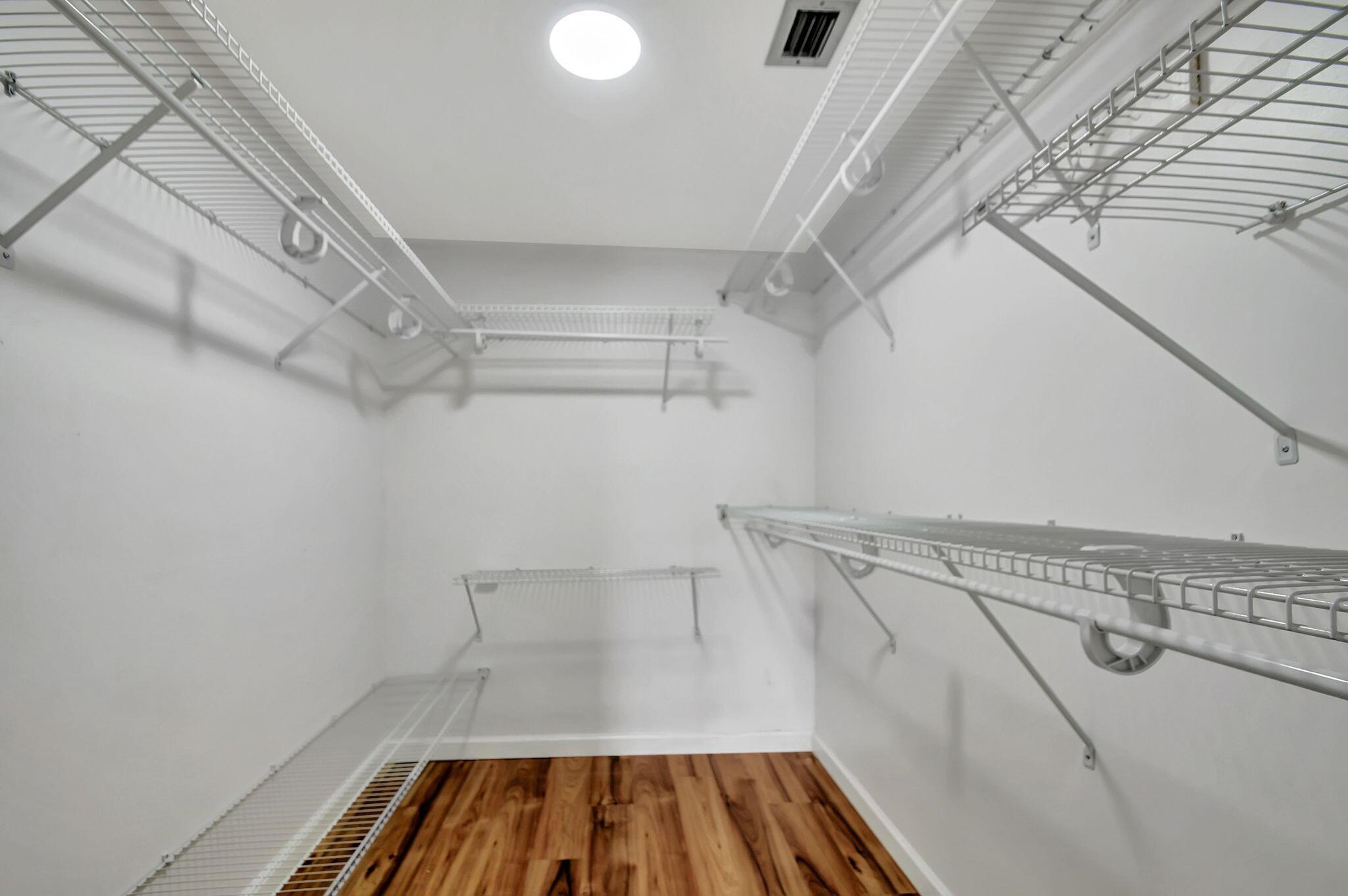 3178 Via Poinciana 208