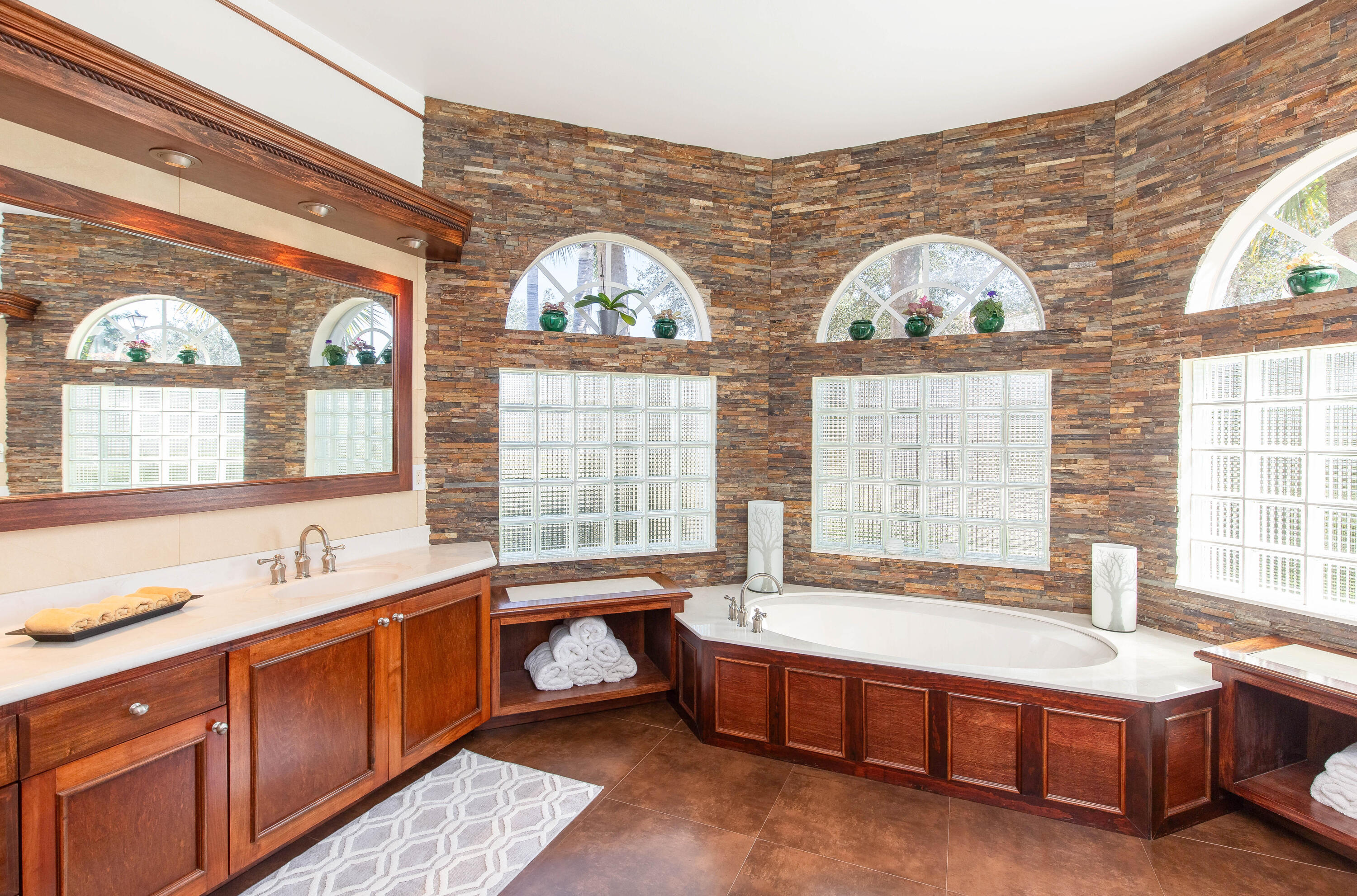 10695 Oak Meadow Lane
