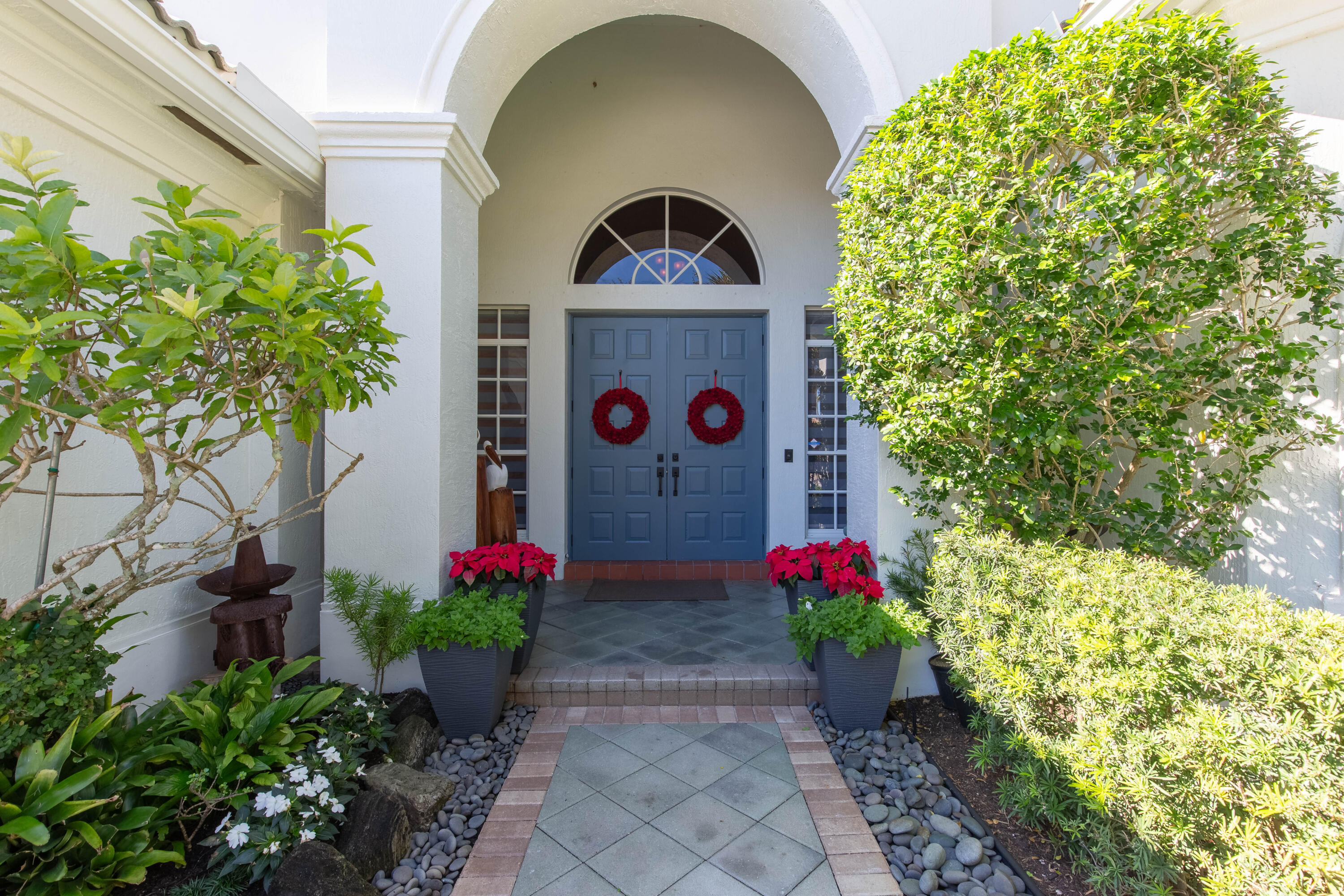 10695 Oak Meadow Lane