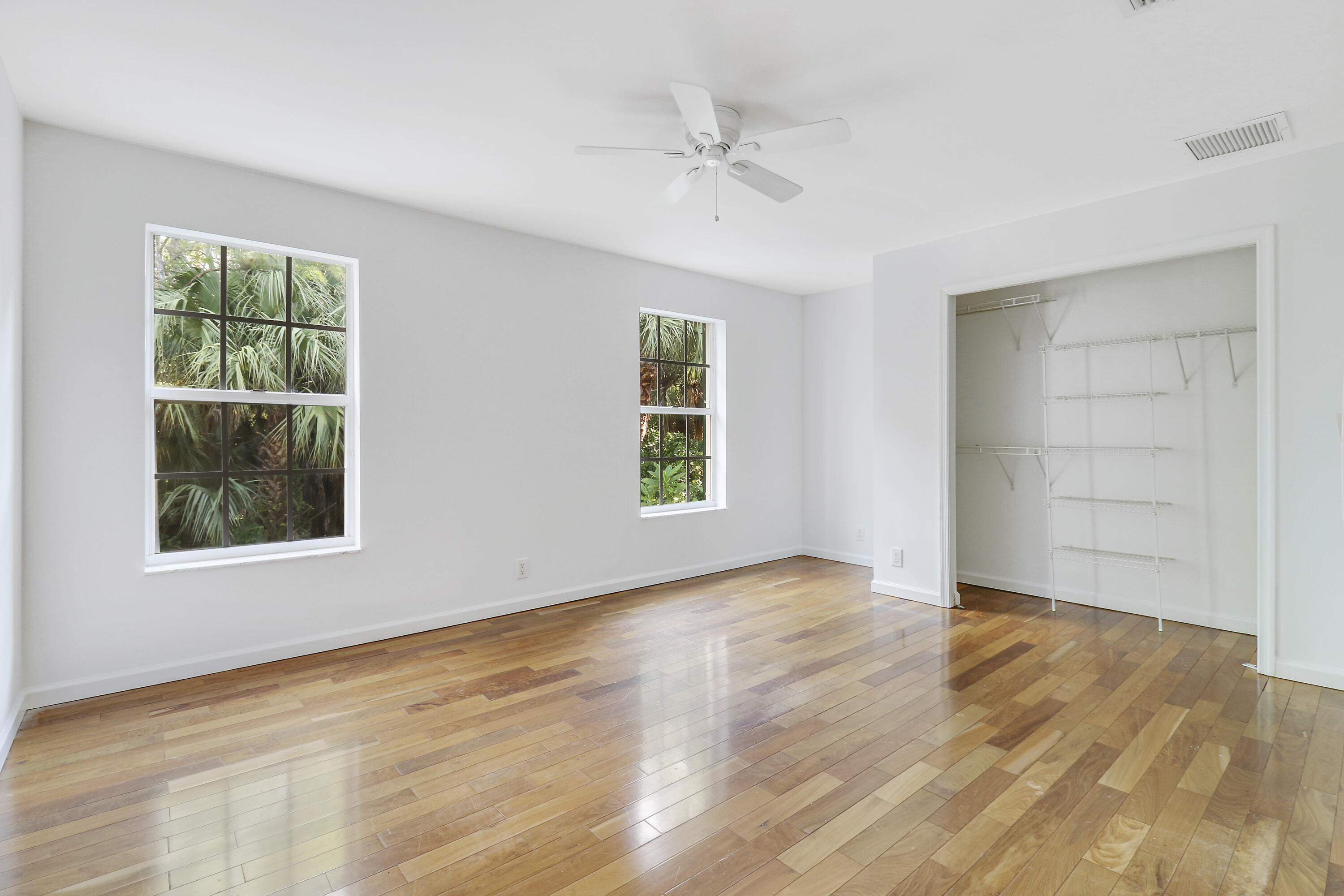 8259 154th Court N