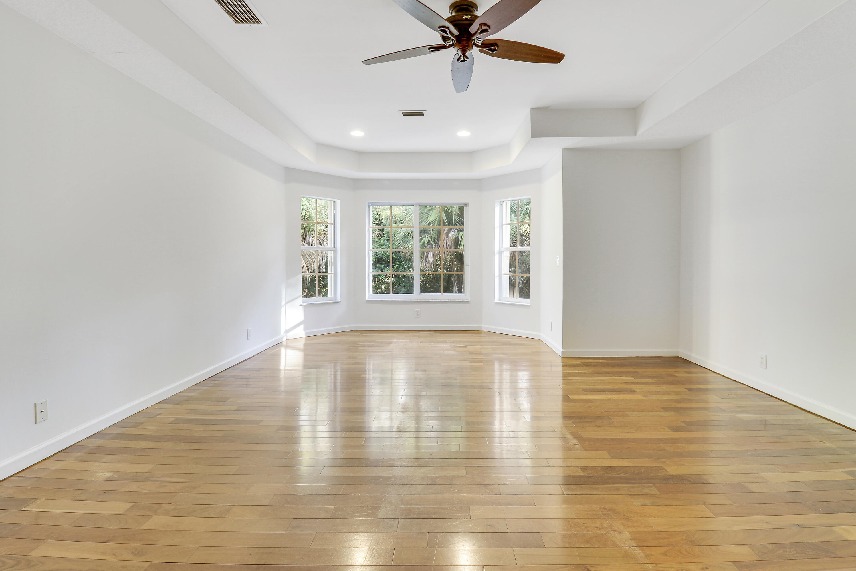 8259 154th Court N