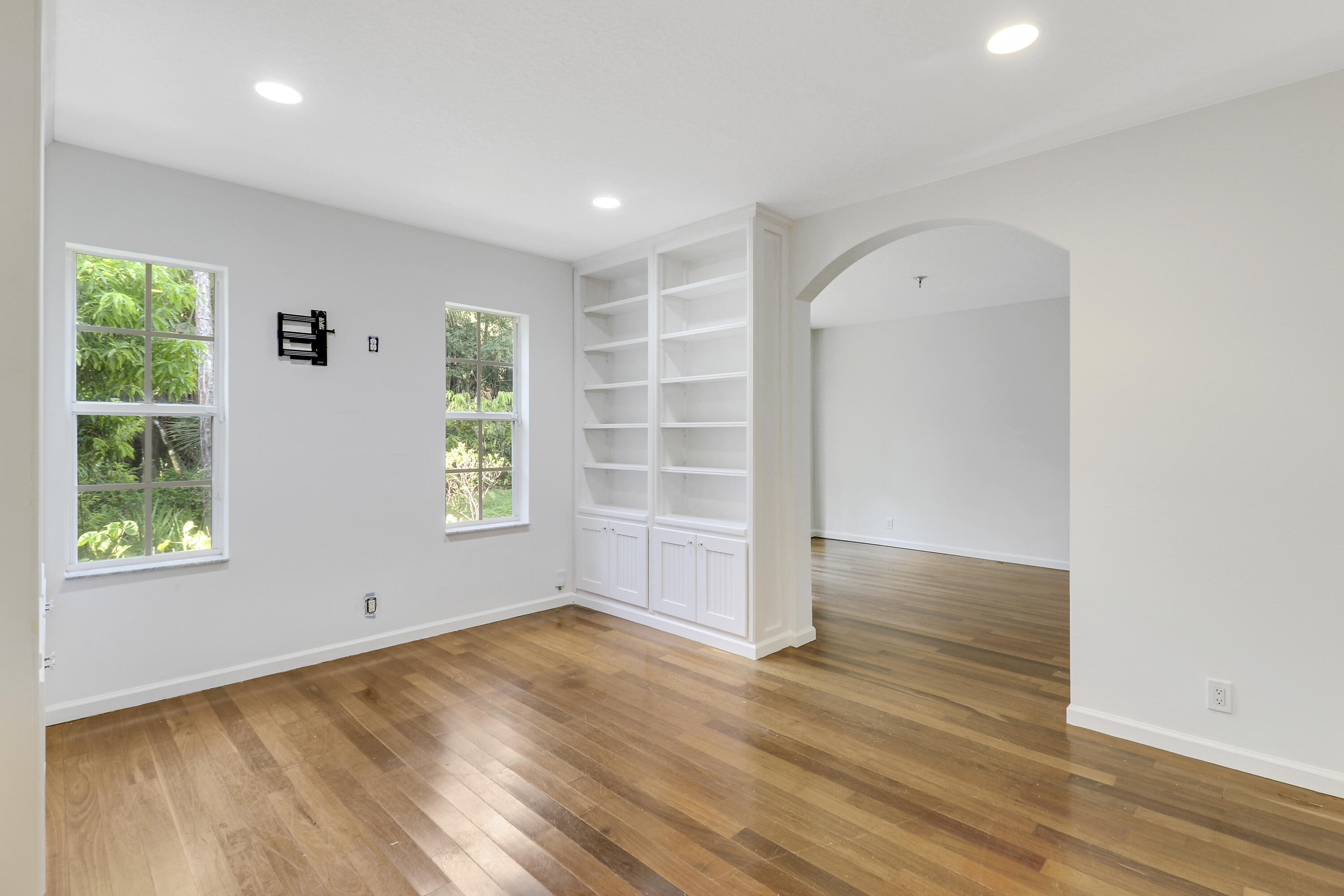 8259 154th Court N