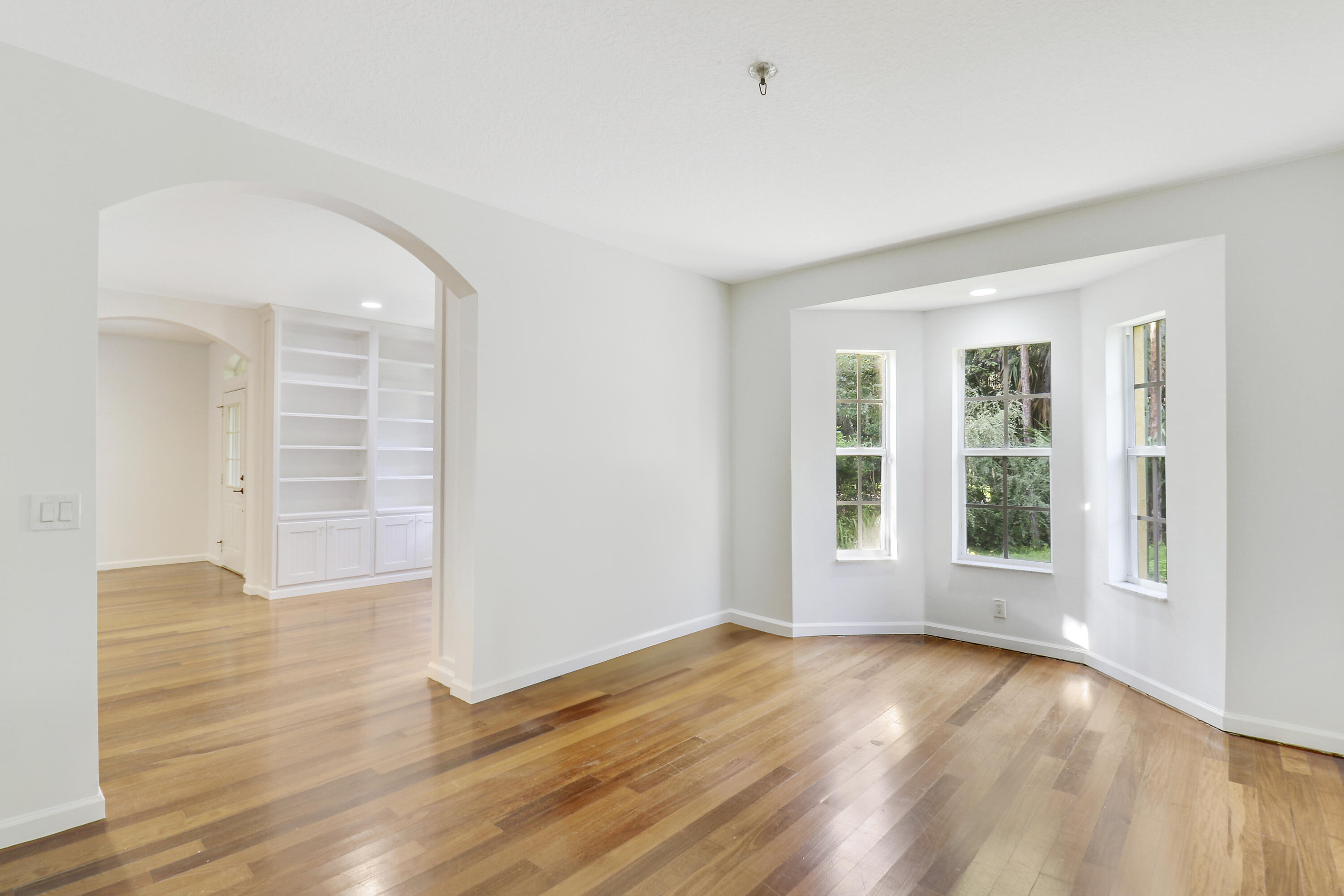 8259 154th Court N