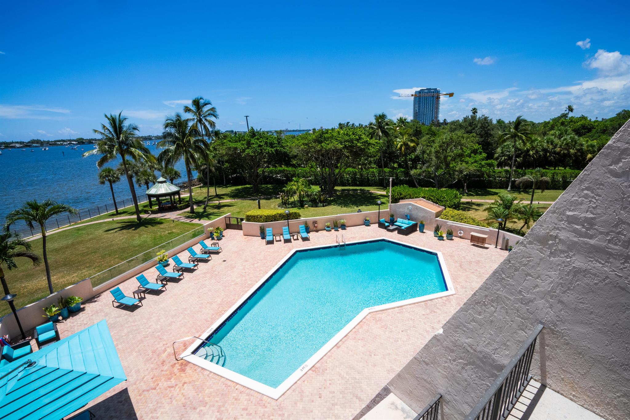 5200 N Flagler Drive 803