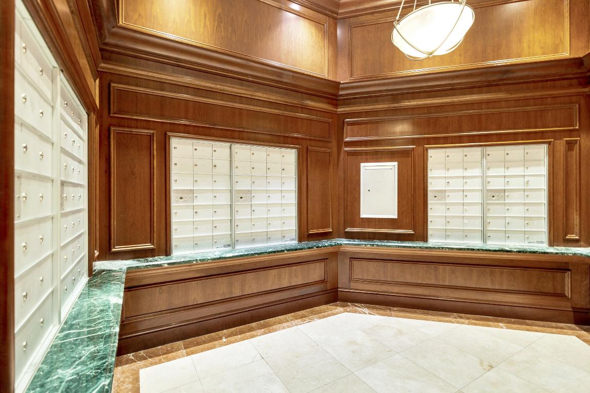 403 S Sapodilla Avenue 416