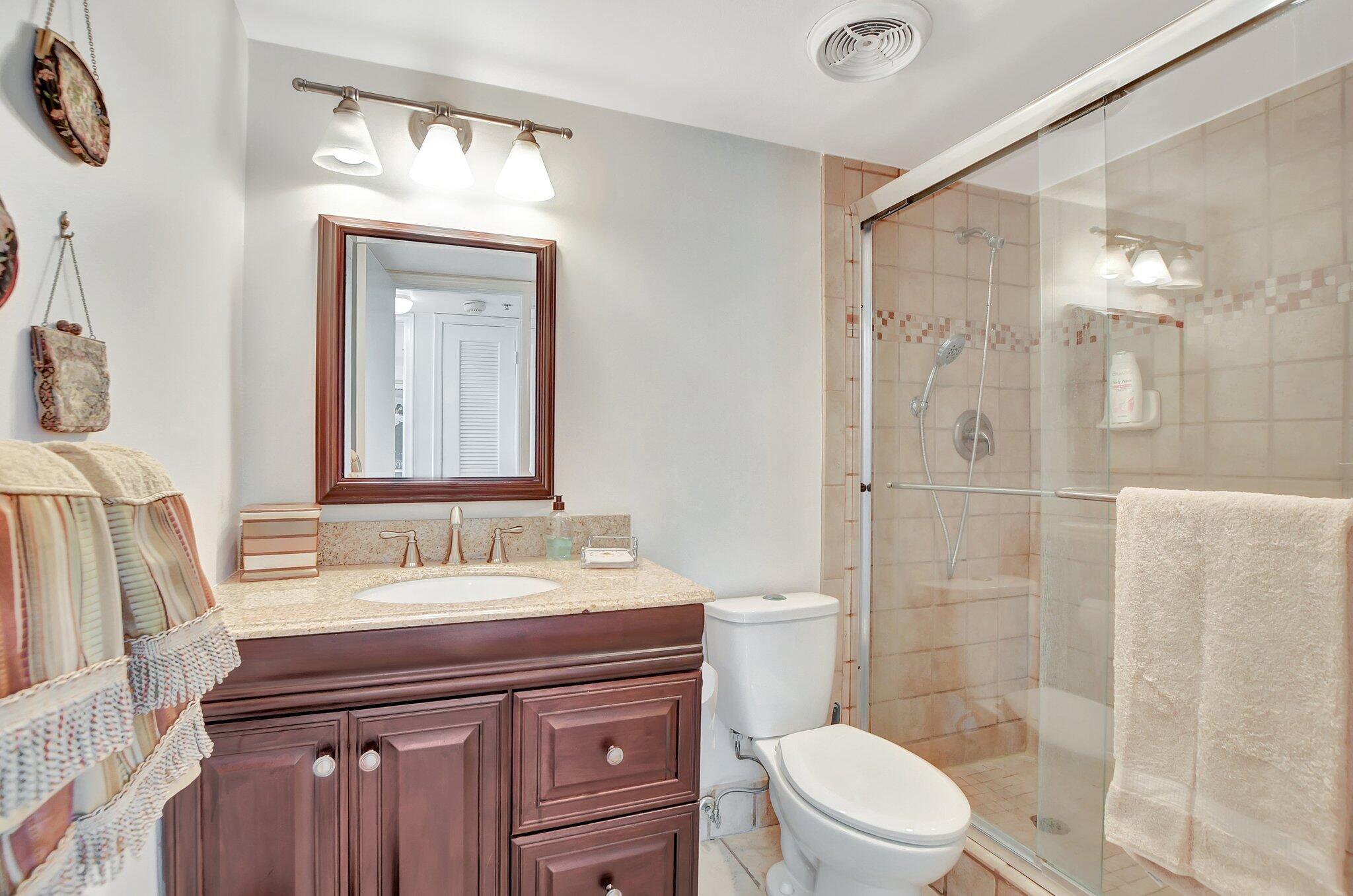 1552 Bridgewood Drive 1552
