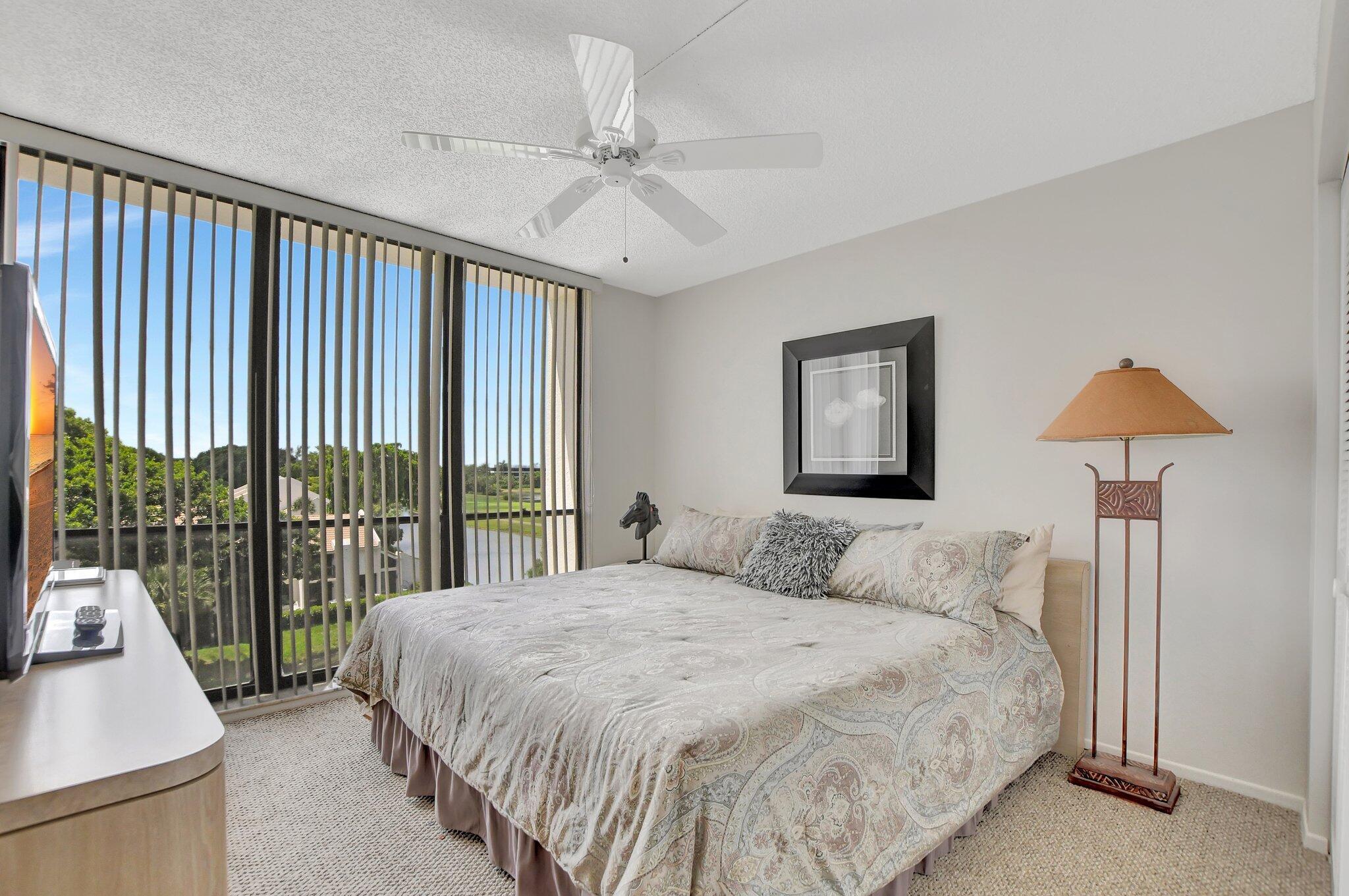 1552 Bridgewood Drive 1552