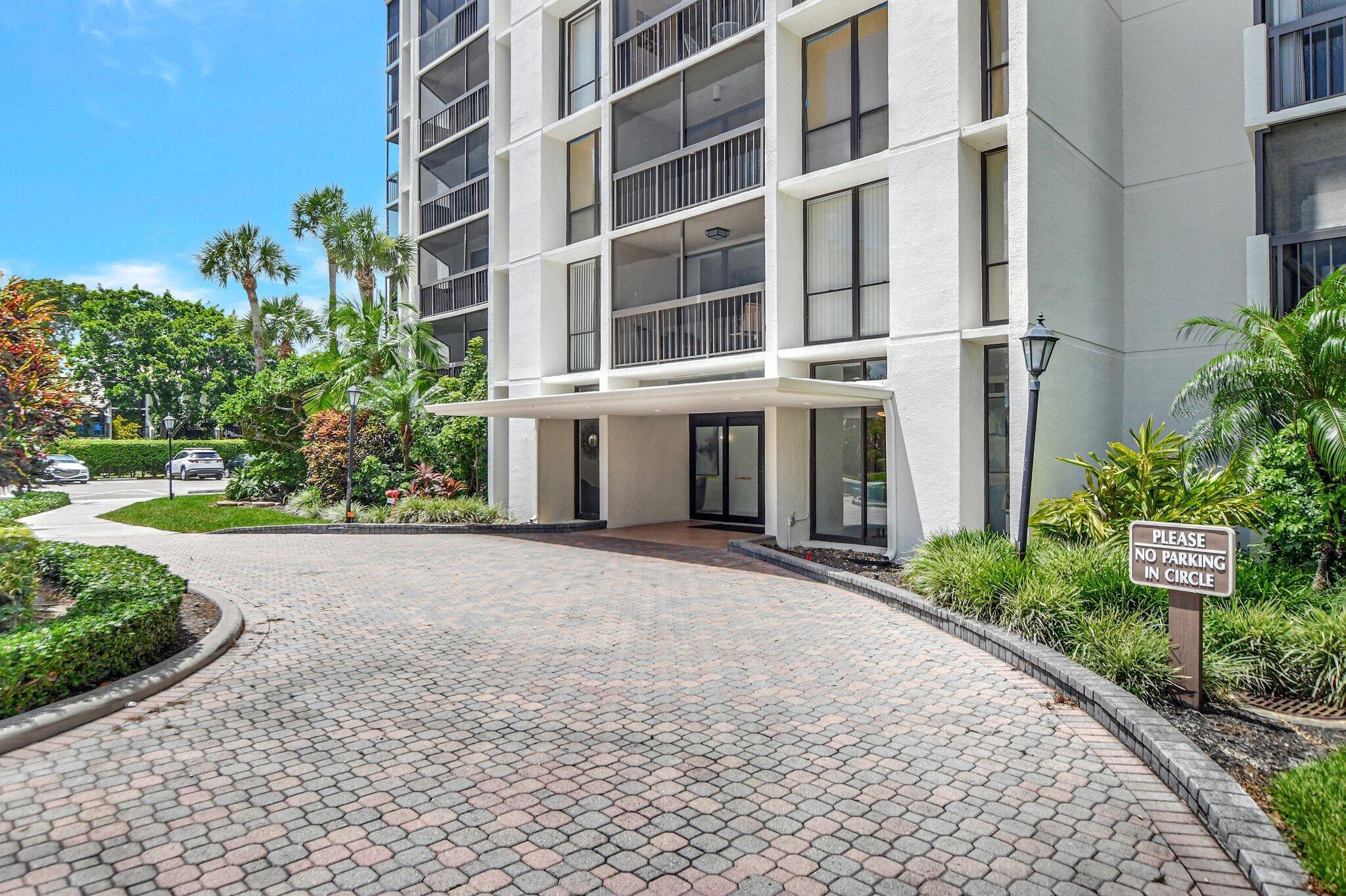 1552 Bridgewood Drive 1552
