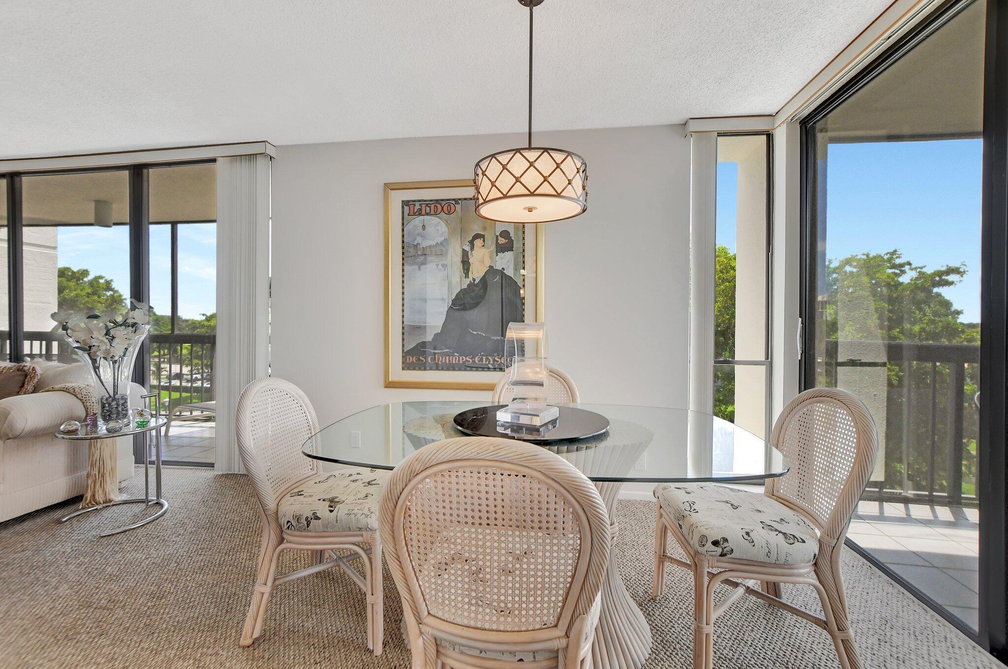 1552 Bridgewood Drive 1552