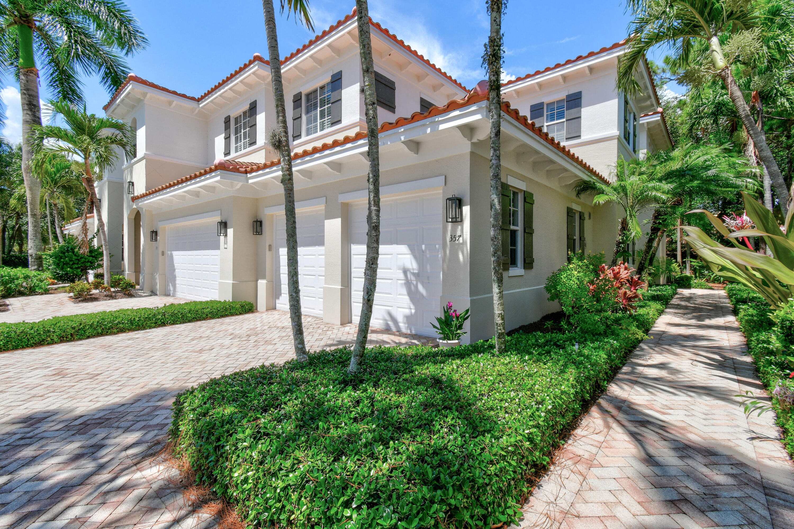 357 Chambord Terrace