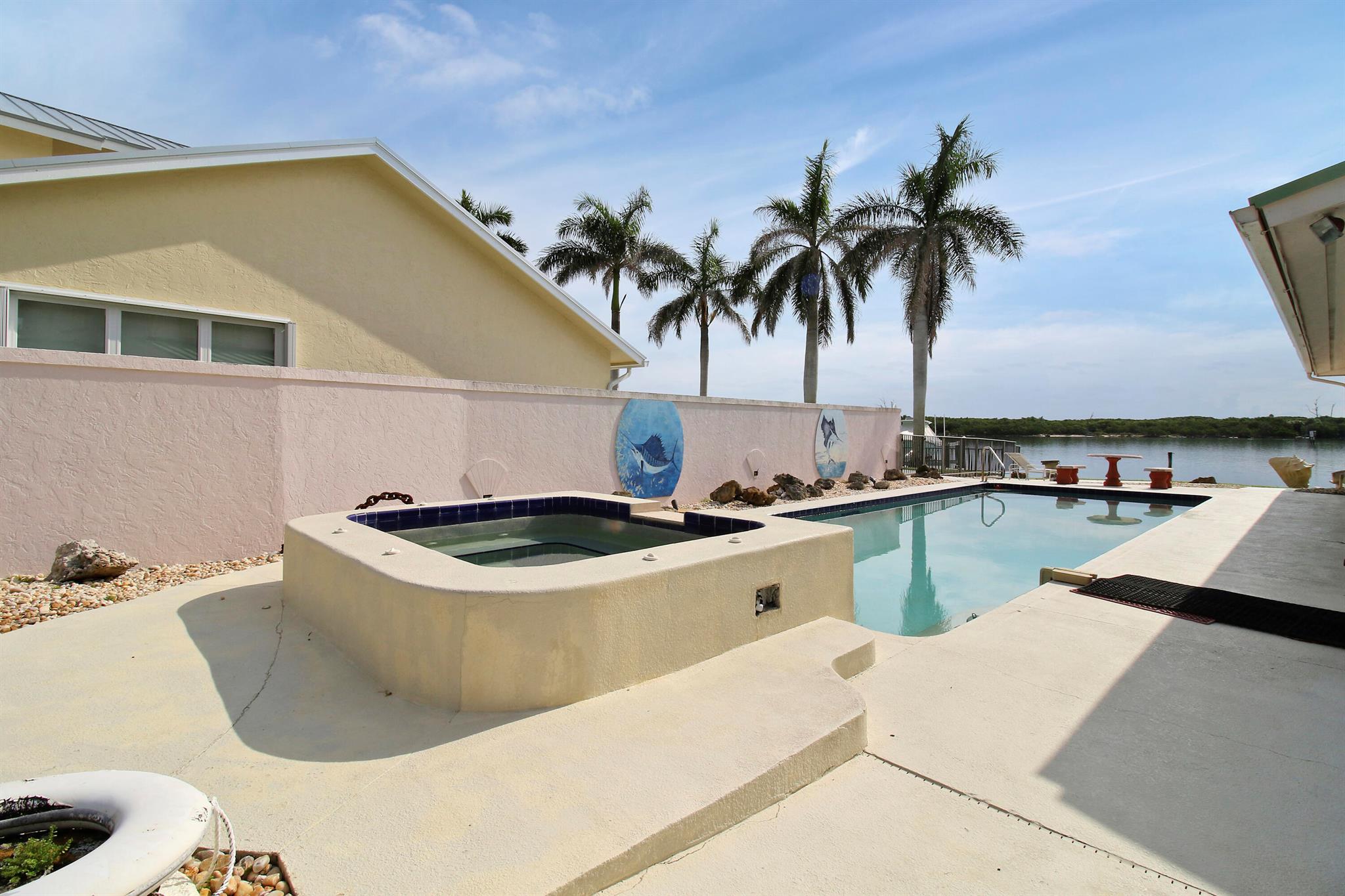 18311 SE Federal Highway