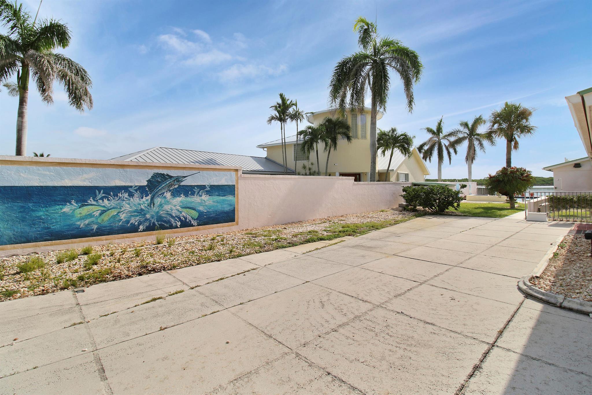 18311 SE Federal Highway