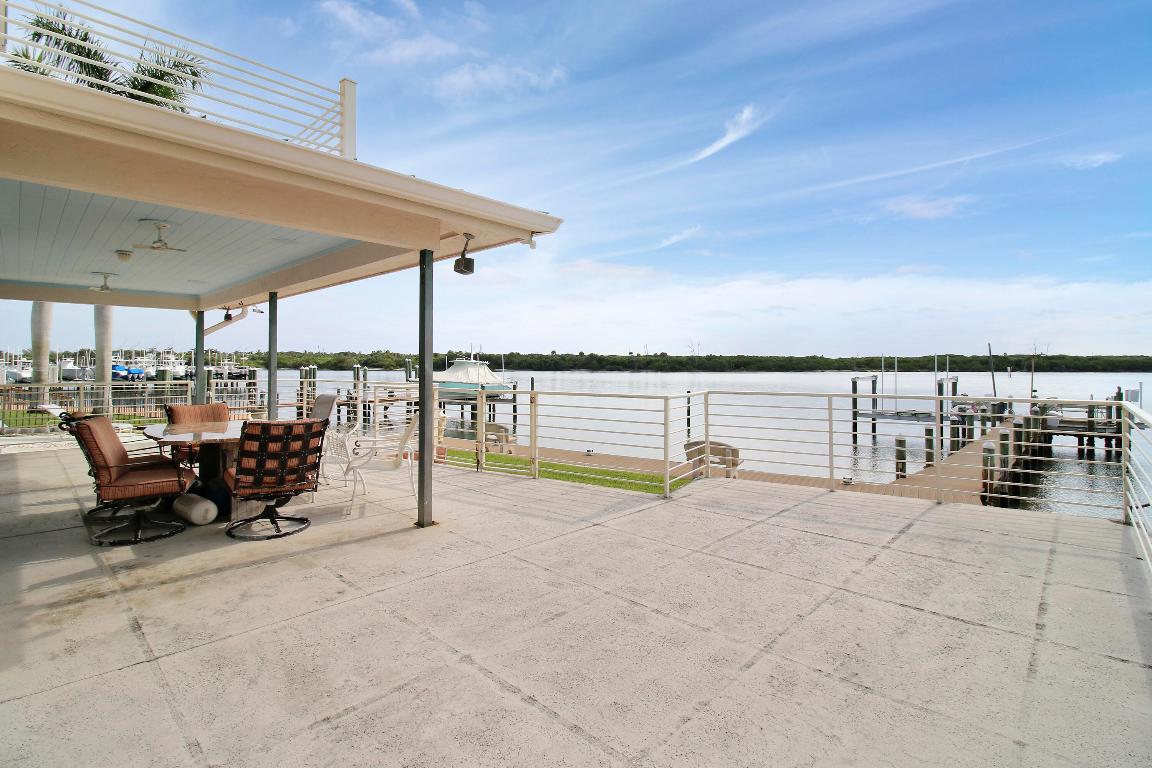 18311 SE Federal Highway