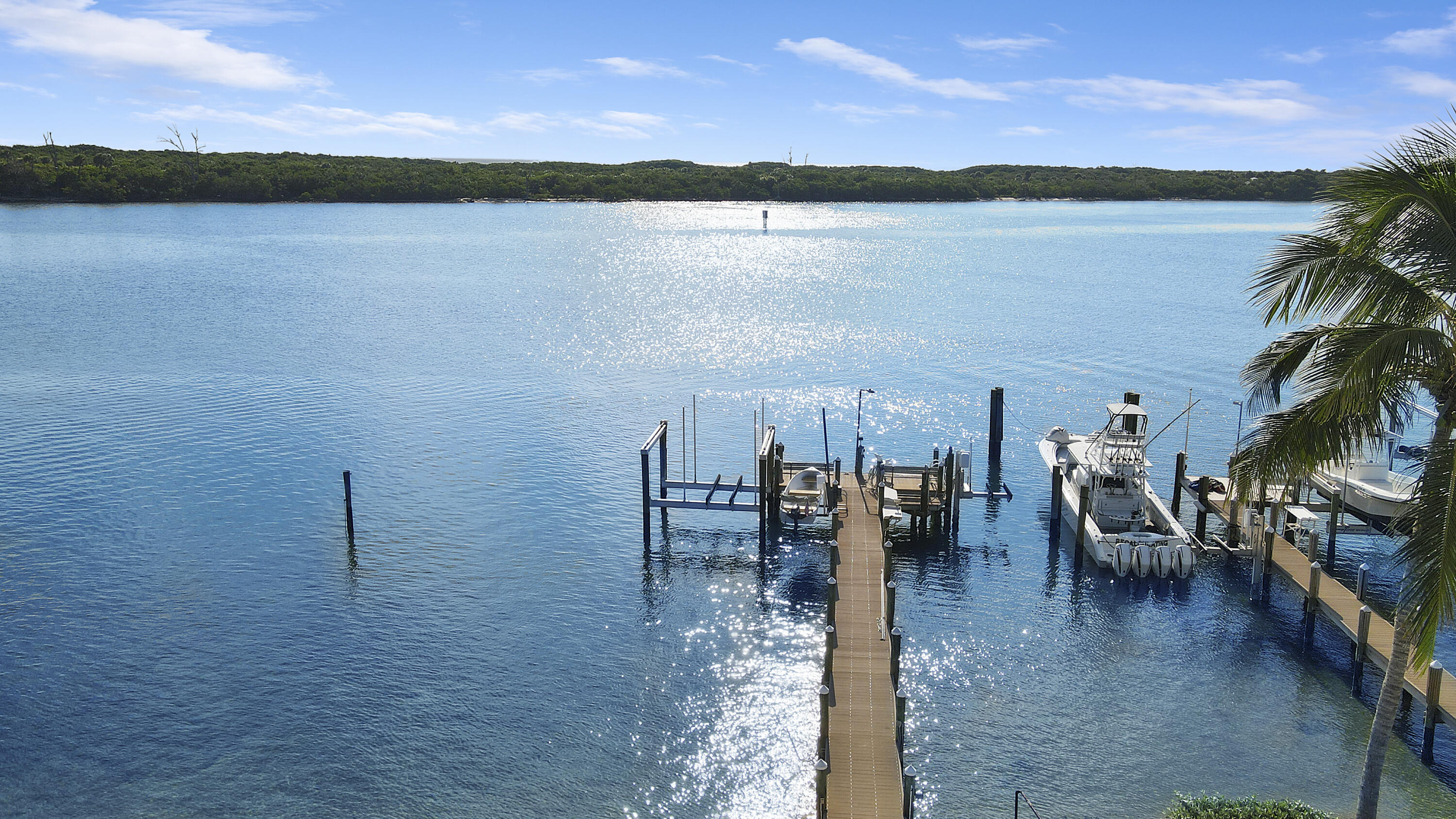 18311 SE Federal Highway