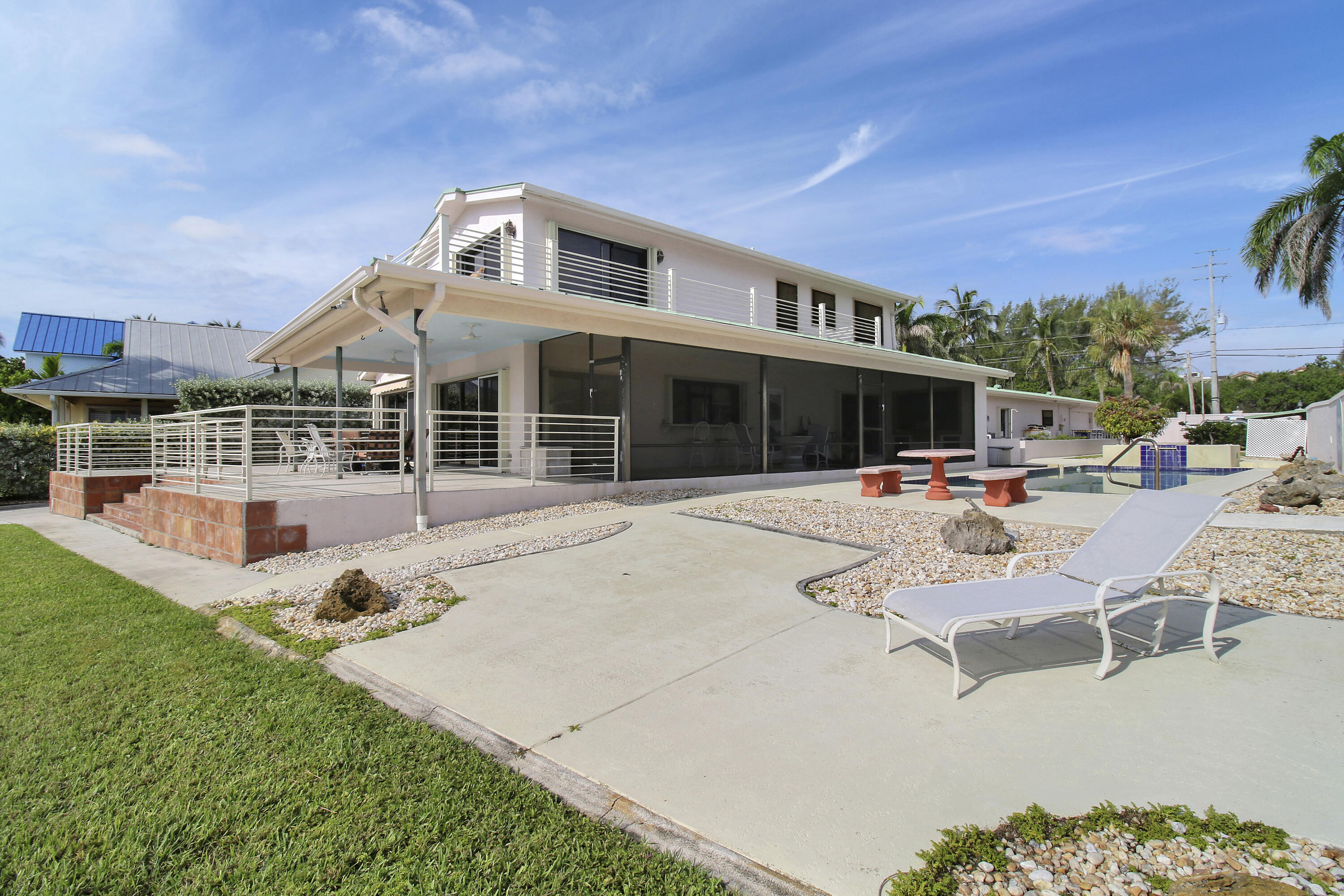 18311 SE Federal Highway