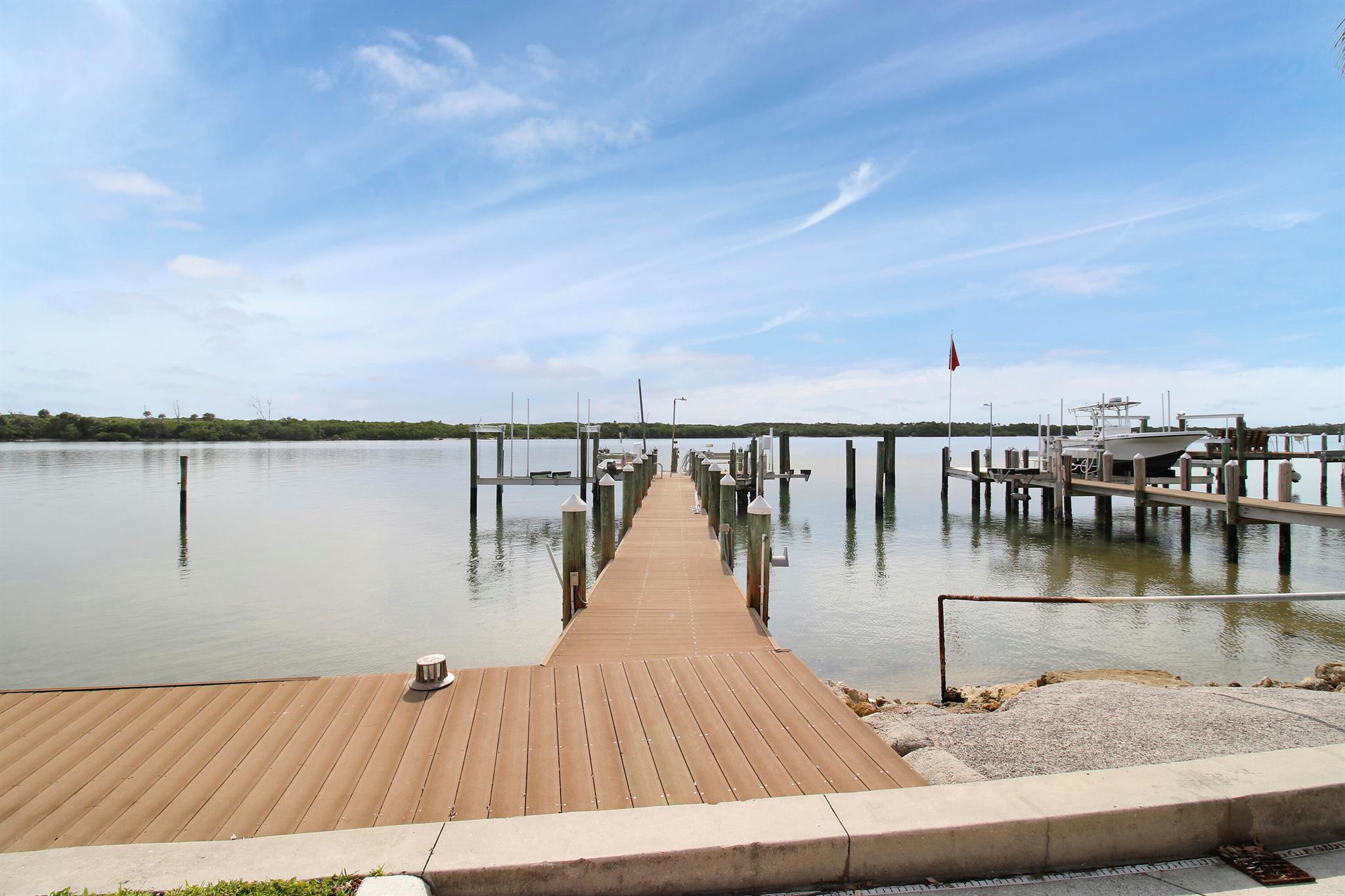 18311 SE Federal Highway