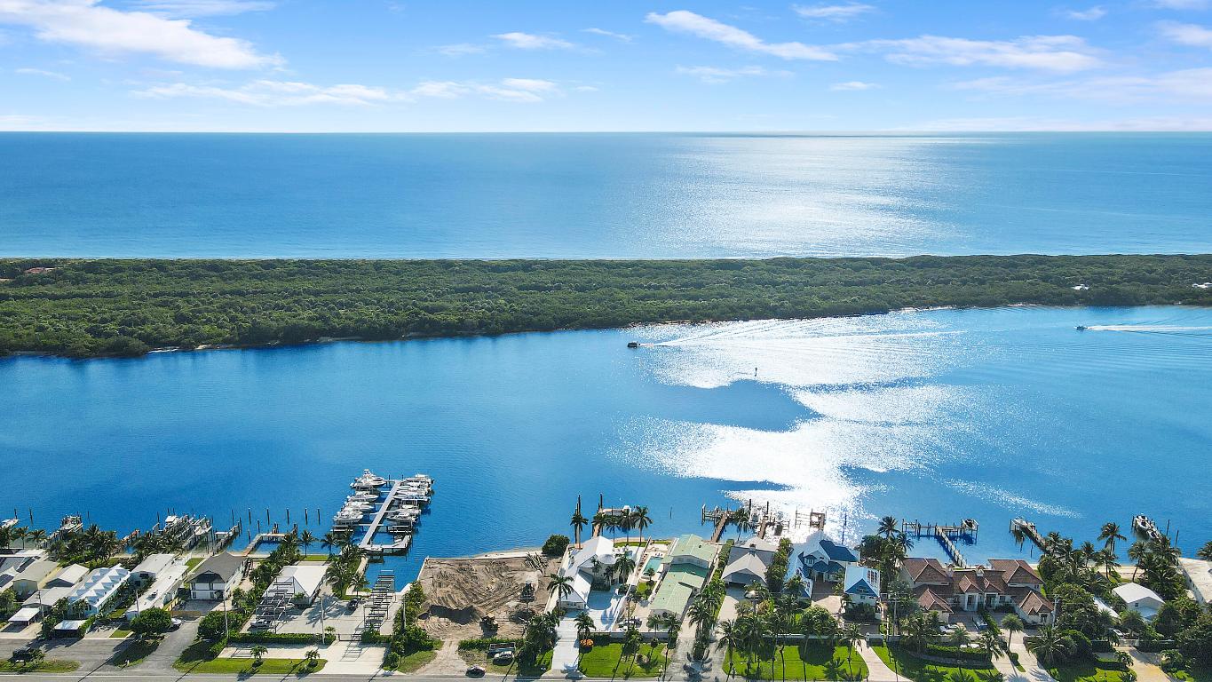 18311 SE Federal Highway