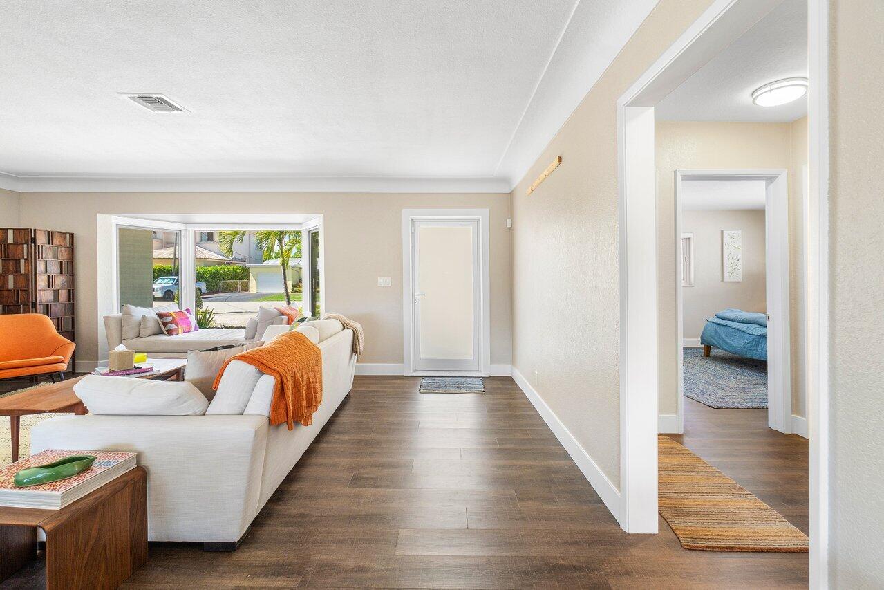 2380 SE 10th Court