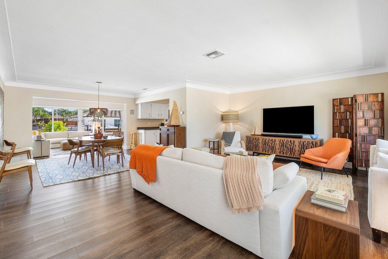 2380 SE 10th Court