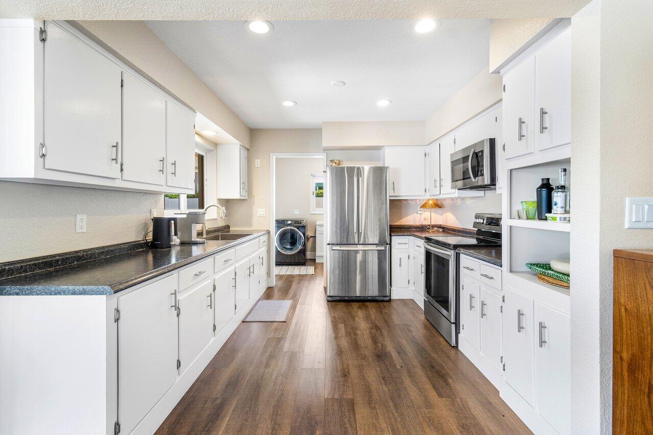 2380 SE 10th Court