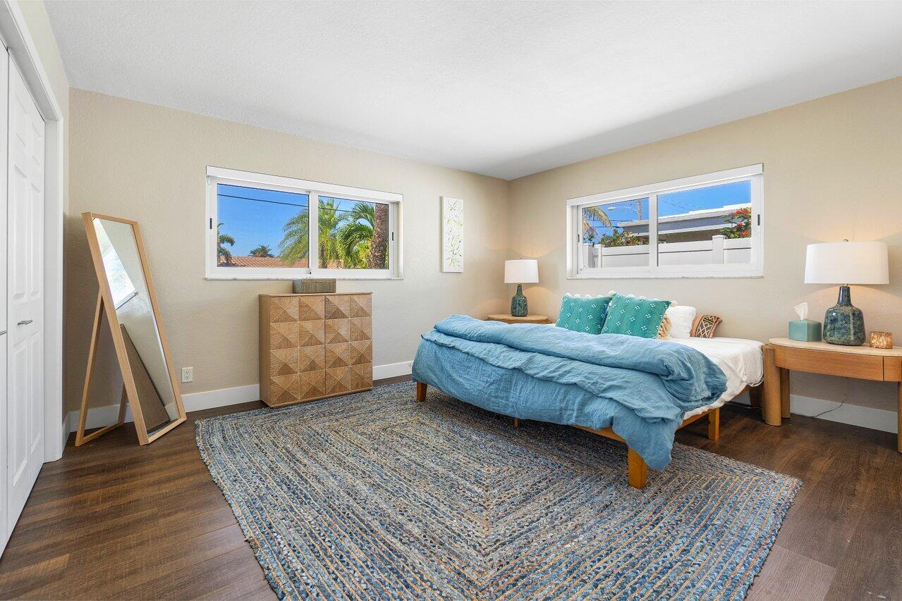 2380 SE 10th Court