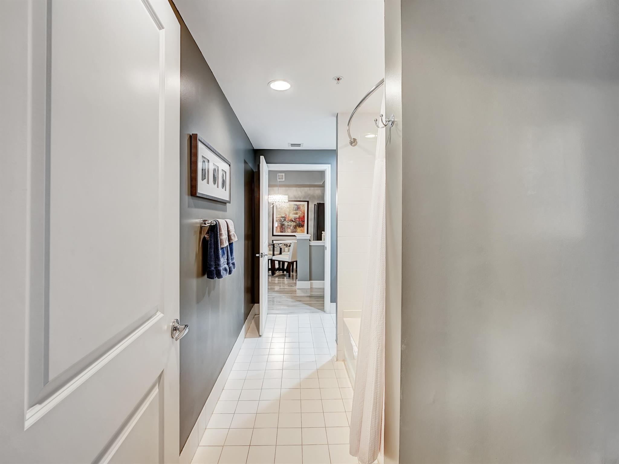 235 NE 1st Street 413