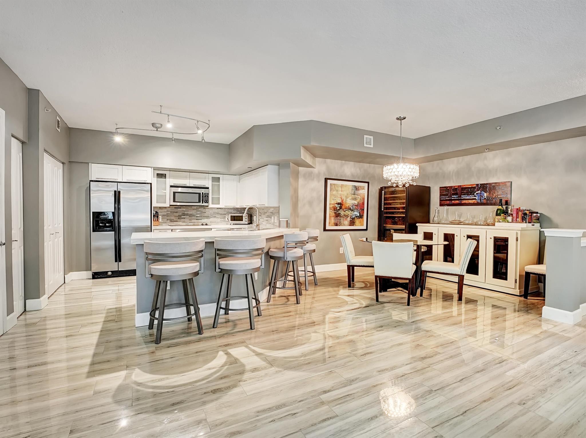 235 NE 1st Street 413