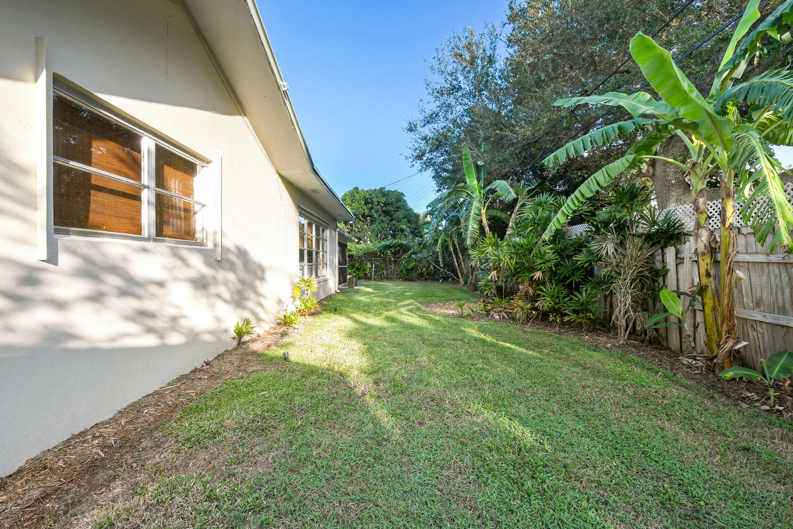 108 W Norfolk Road