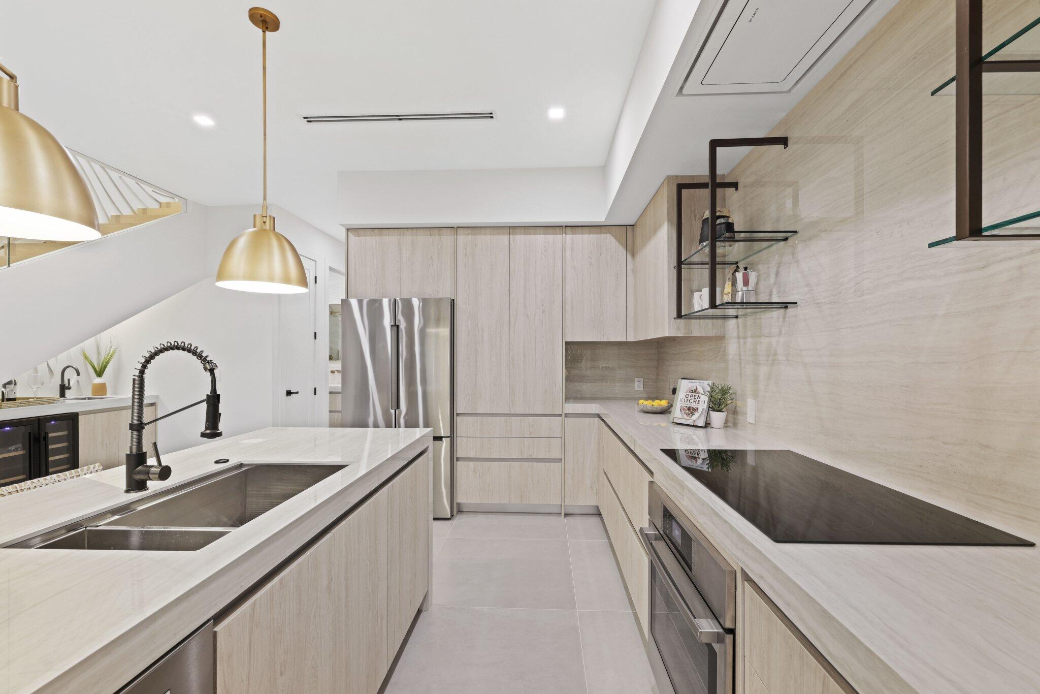 309 SW 14 Court