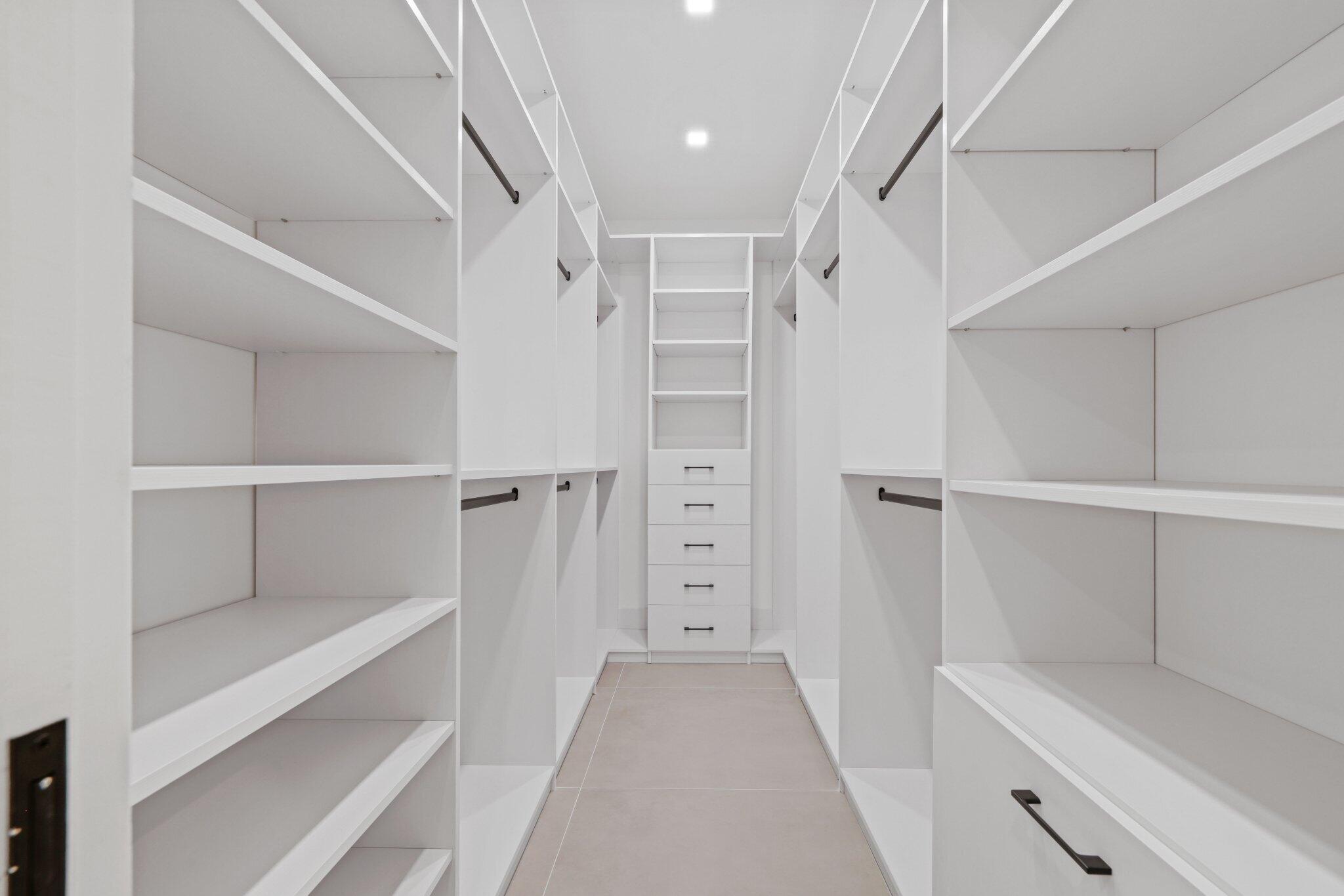 309 SW 14 Court