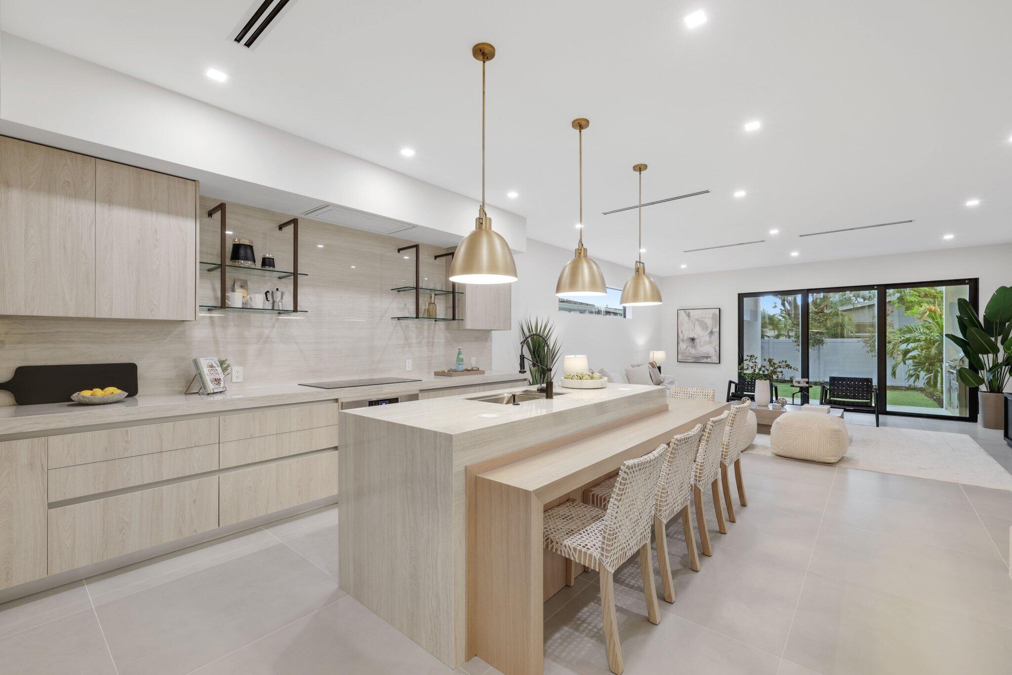 309 SW 14 Court
