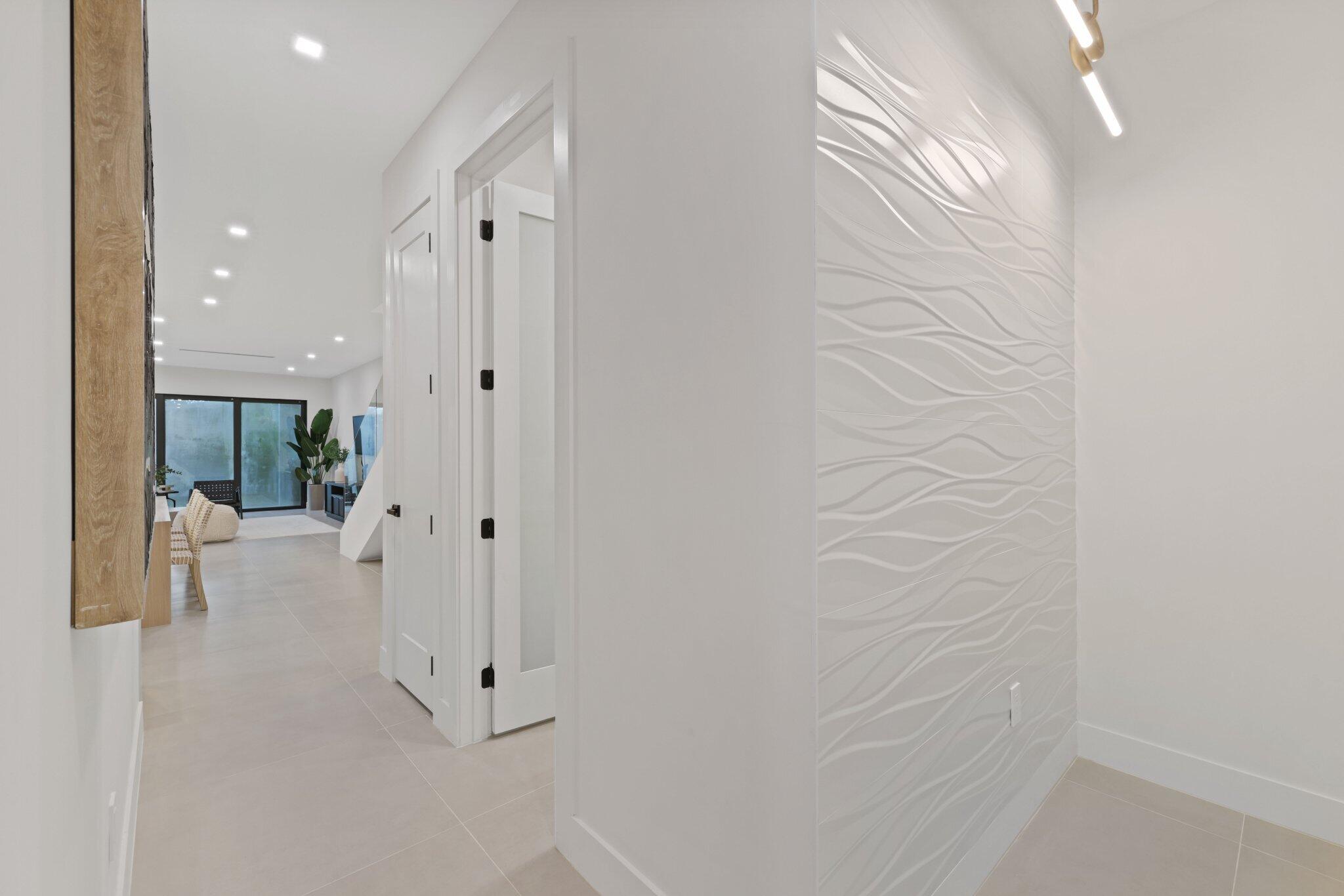 309 SW 14 Court