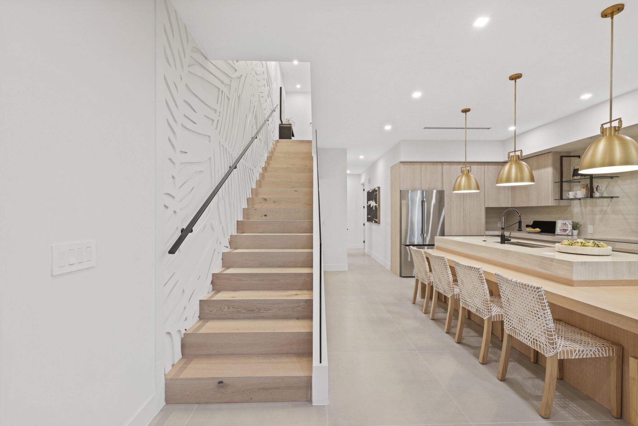 309 SW 14 Court