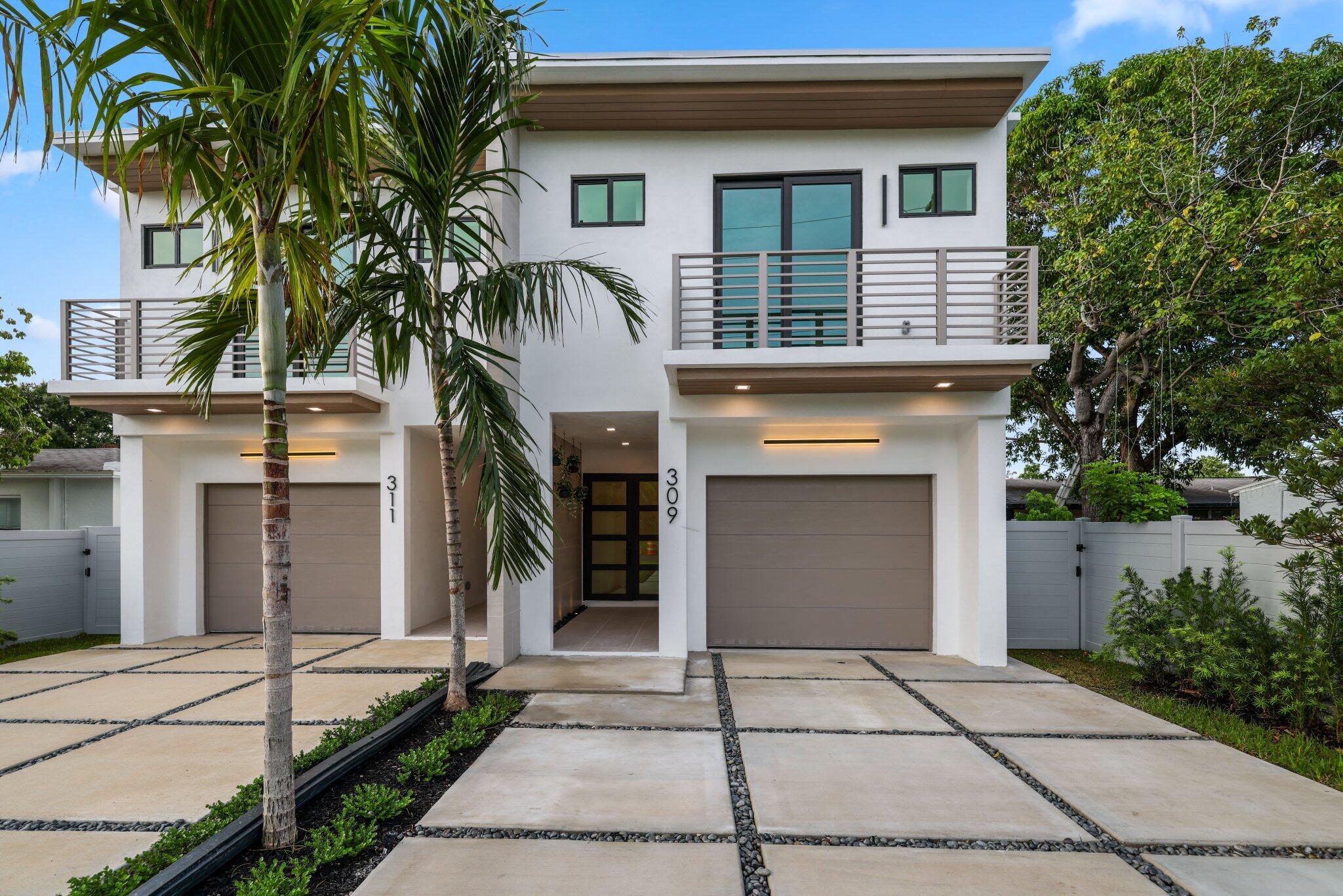 309 SW 14 Court