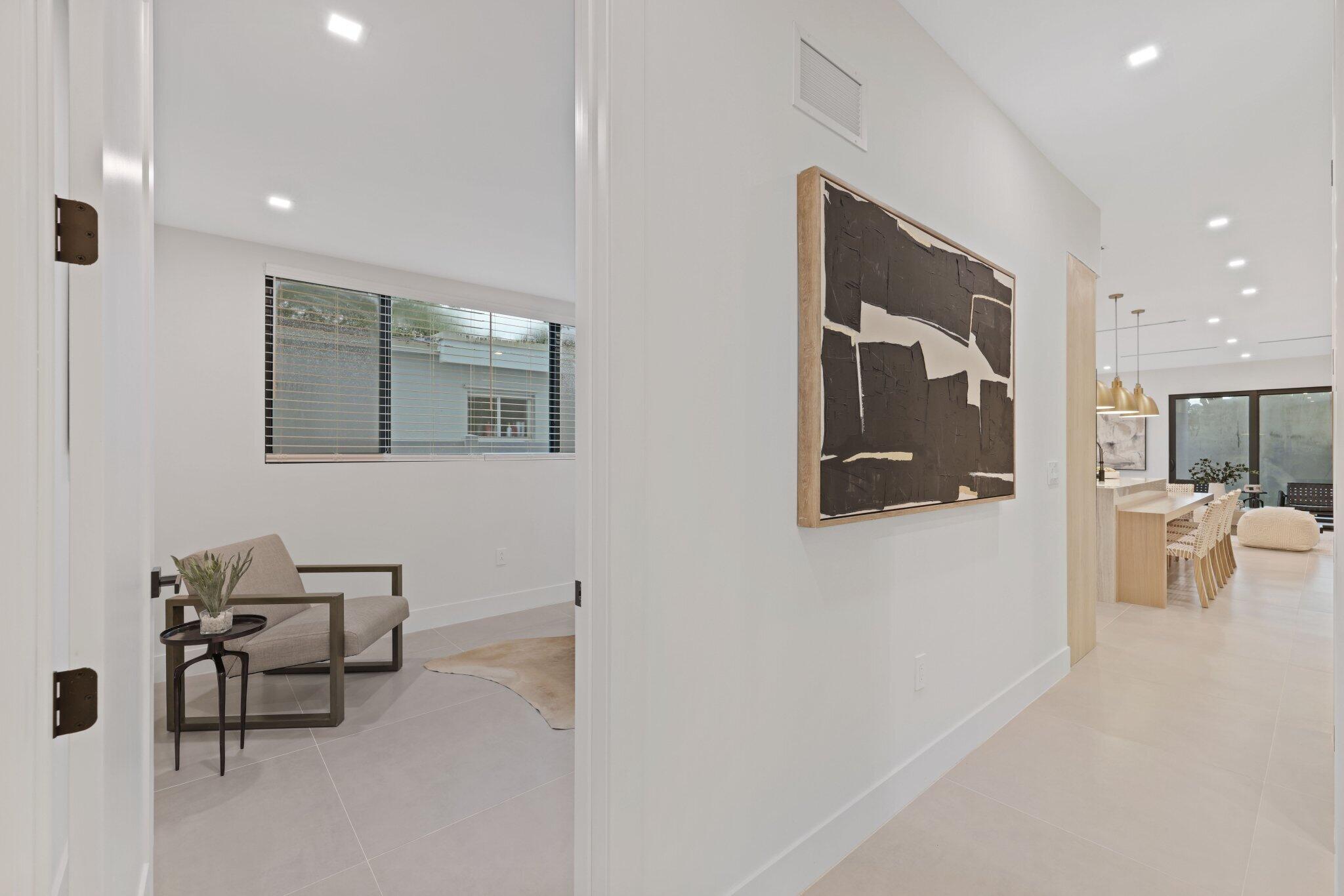 309 SW 14 Court