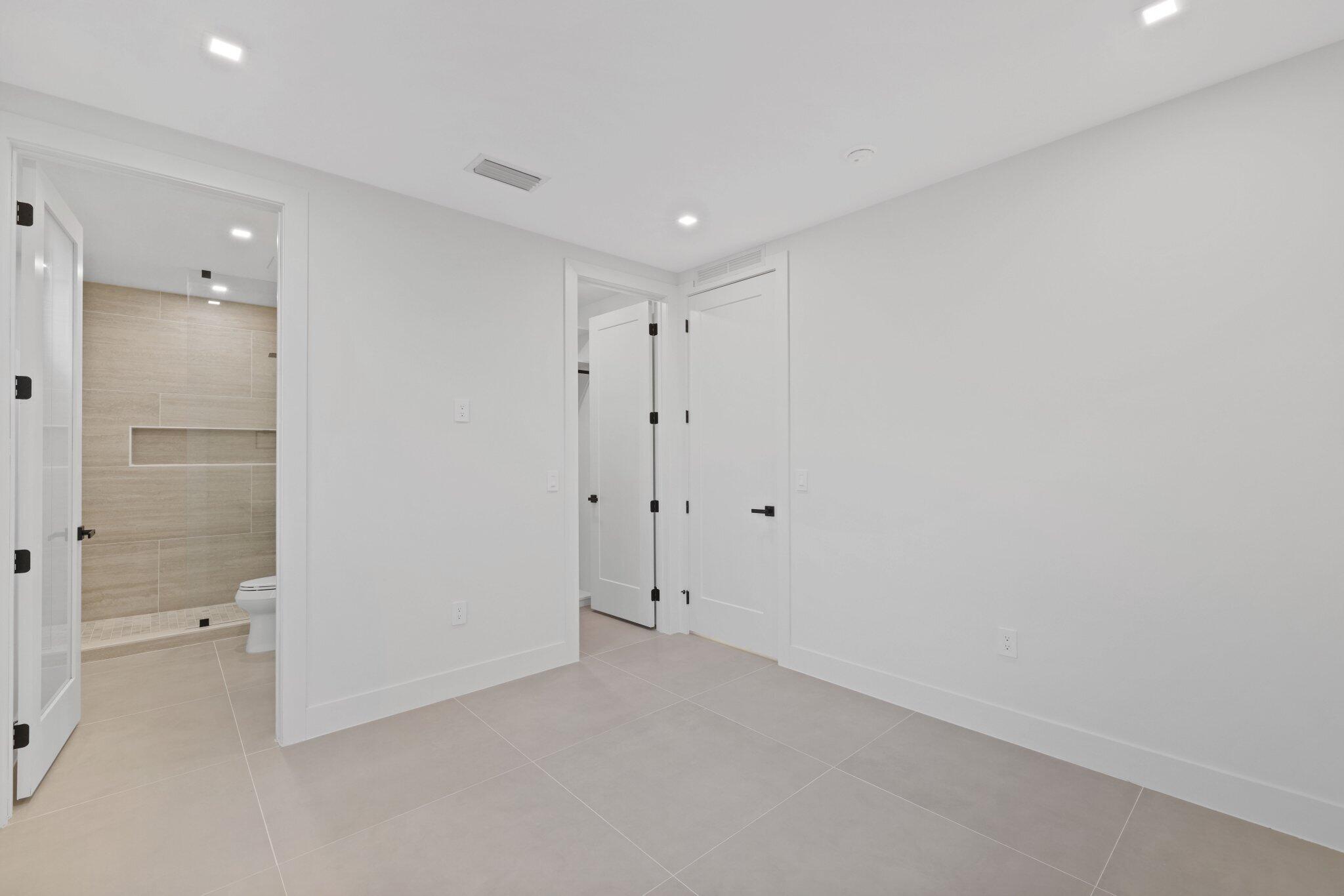 309 SW 14 Court