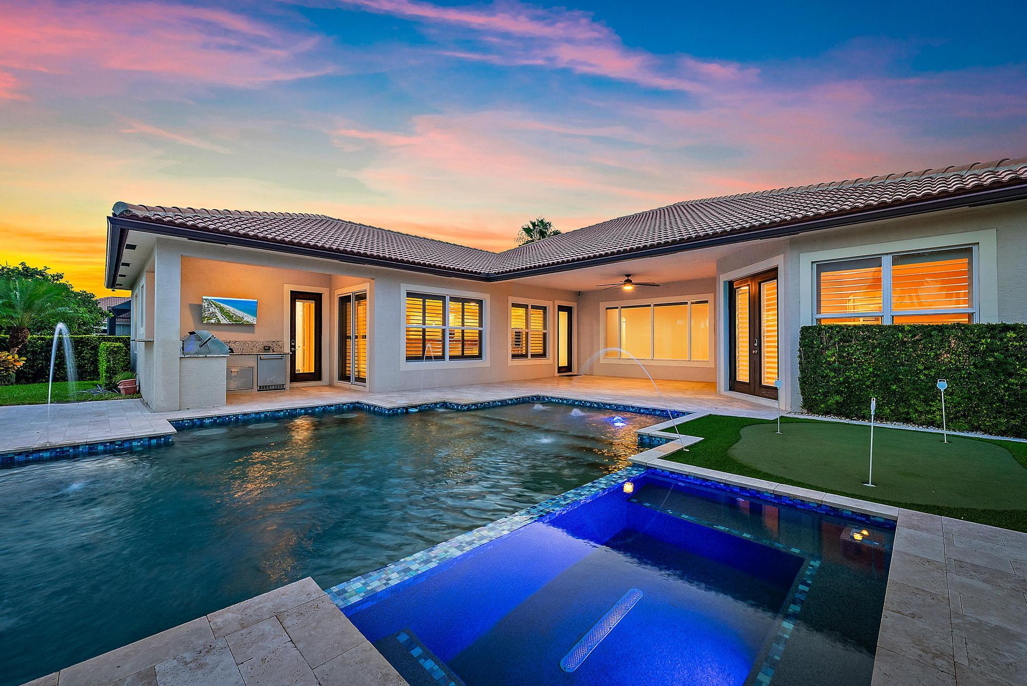 136 Casa Circle