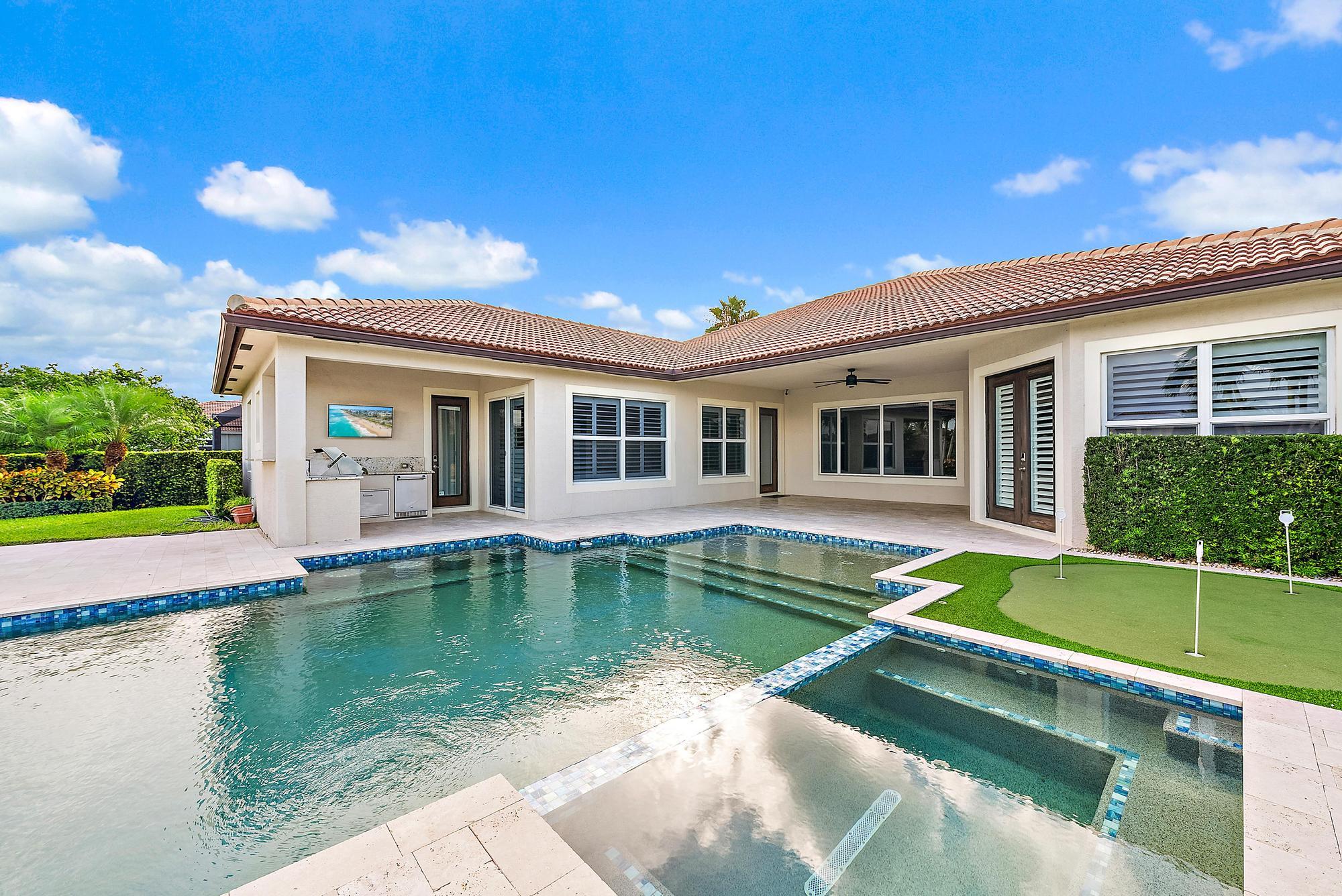 136 Casa Circle