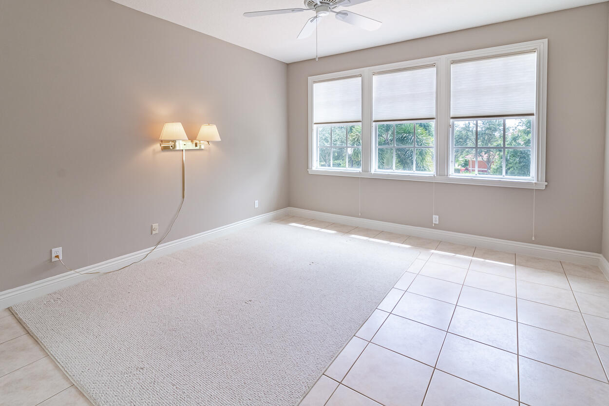 2440 SW Island Creek Trail