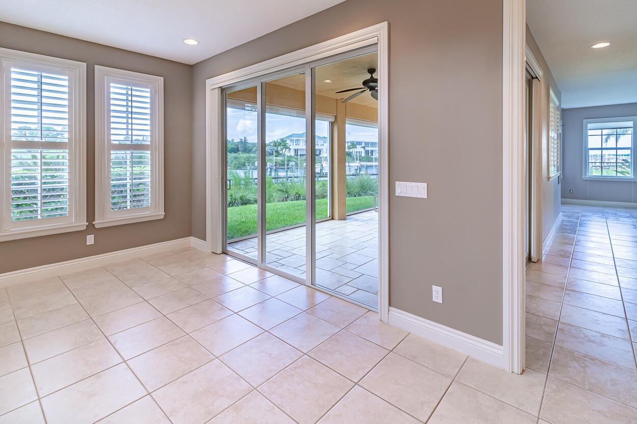 2440 SW Island Creek Trail