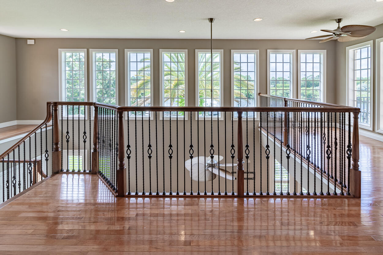 2440 SW Island Creek Trail