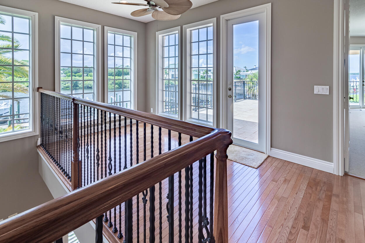 2440 SW Island Creek Trail