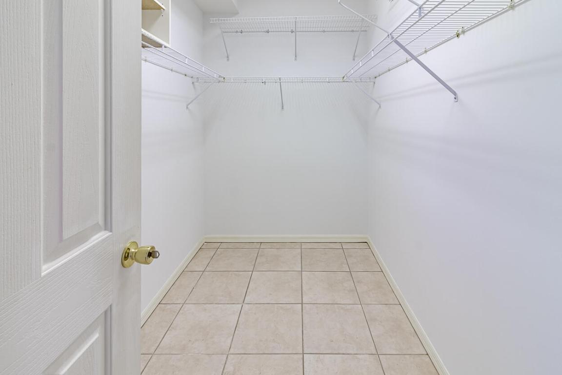 2440 SW Island Creek Trail