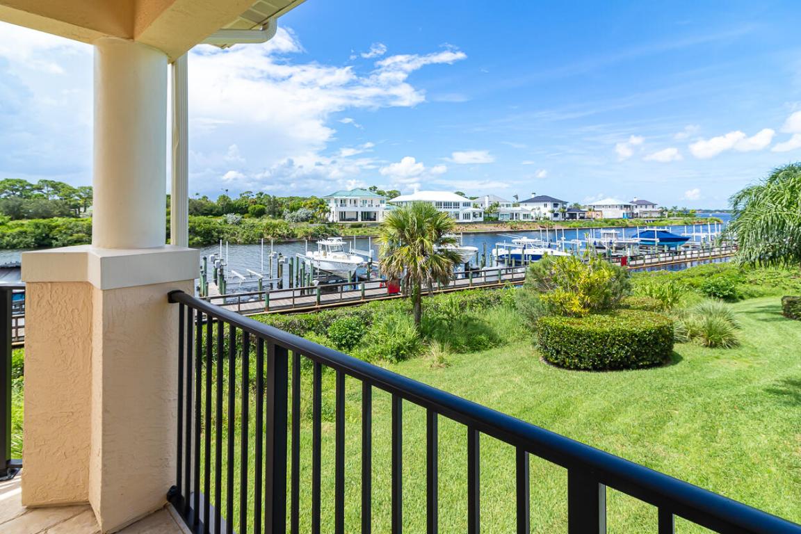 2440 SW Island Creek Trail