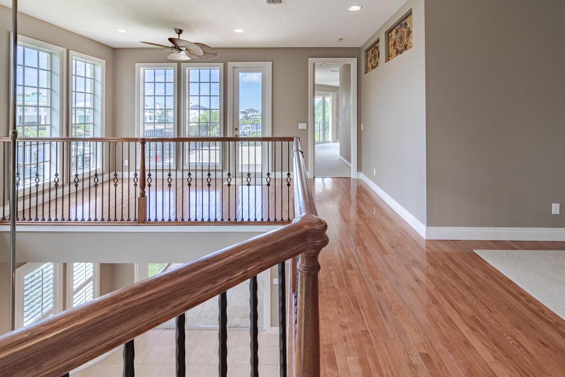 2440 SW Island Creek Trail