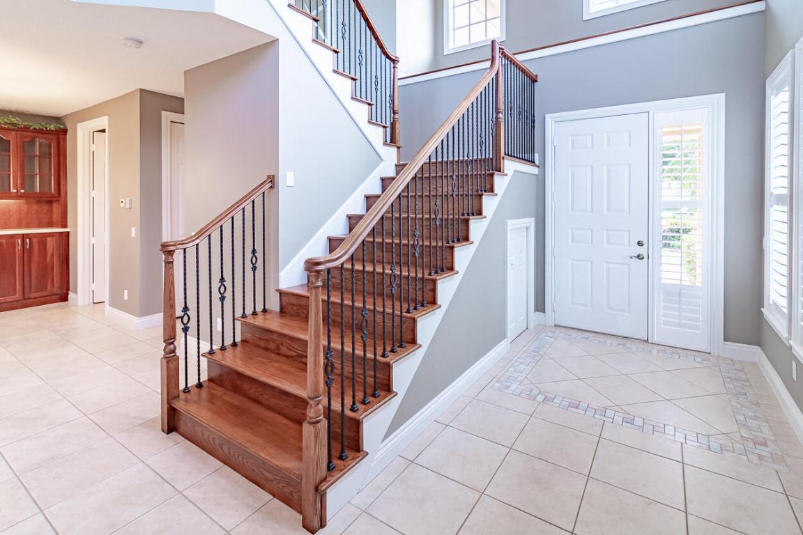 2440 SW Island Creek Trail