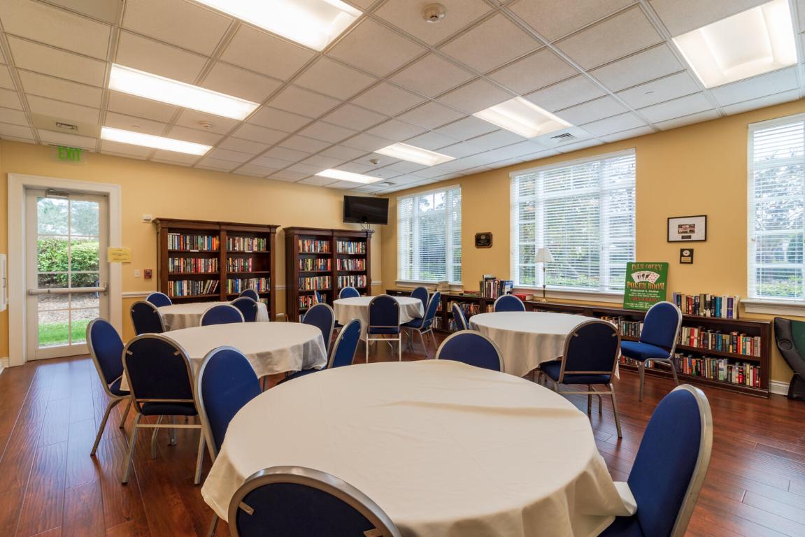 2440 SW Island Creek Trail