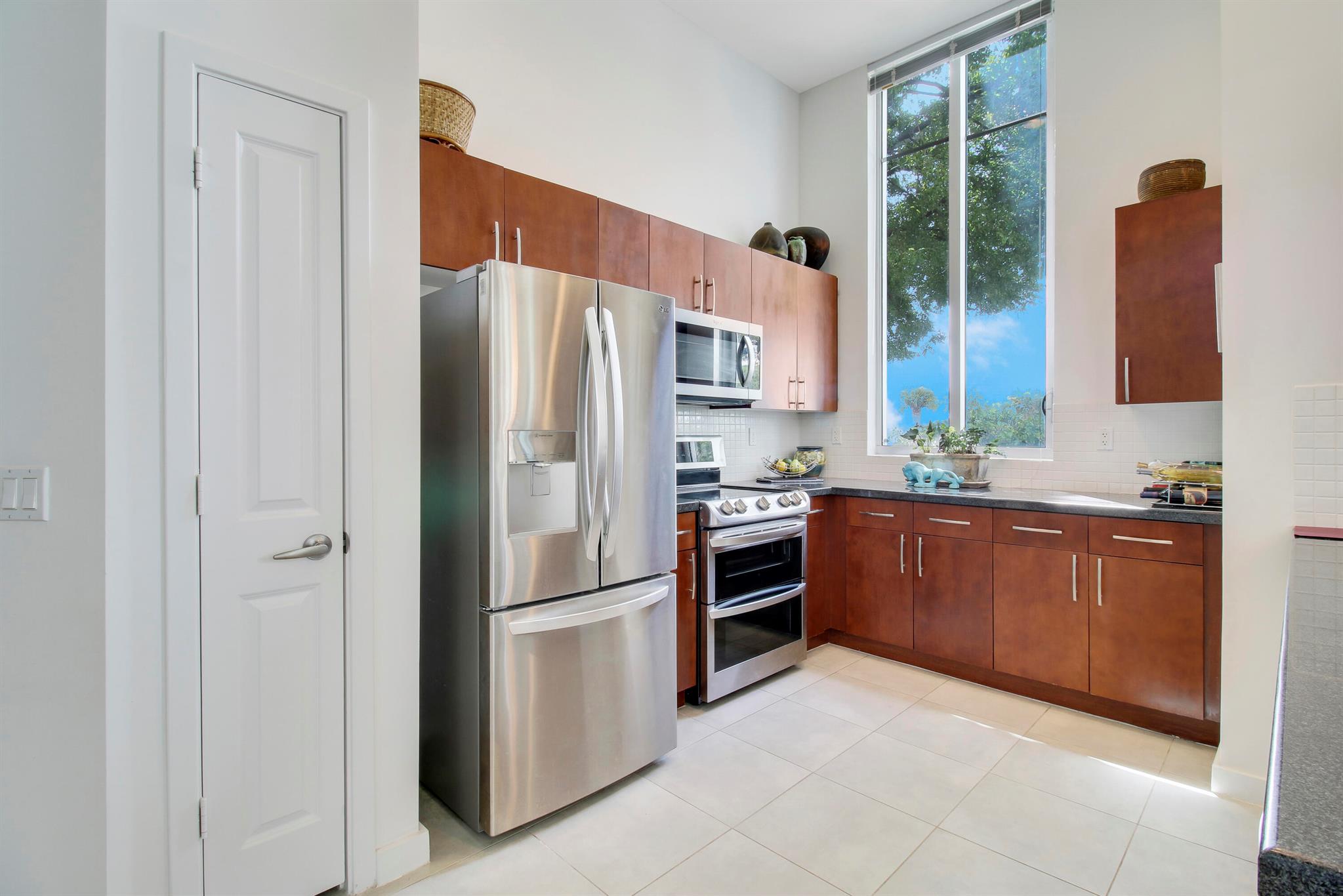 300 S Australian Avenue 107